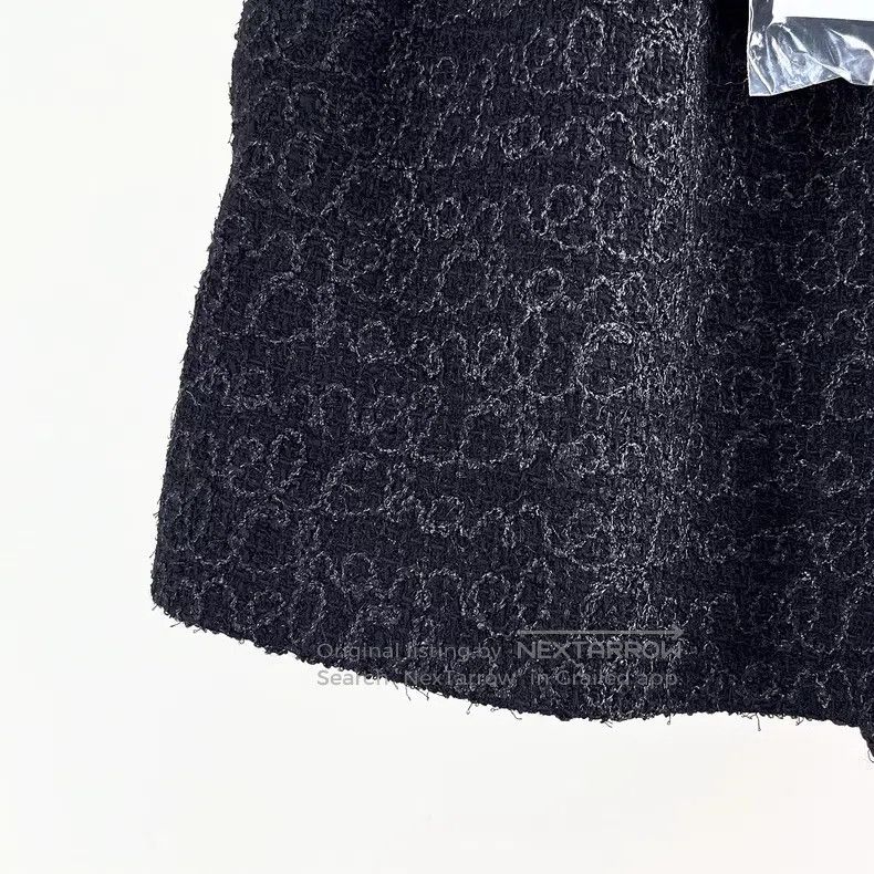 Chanel Chanel 23B black letter dark pattern wool shorts Size 24" / US 00 / IT 34 - 4 Thumbnail