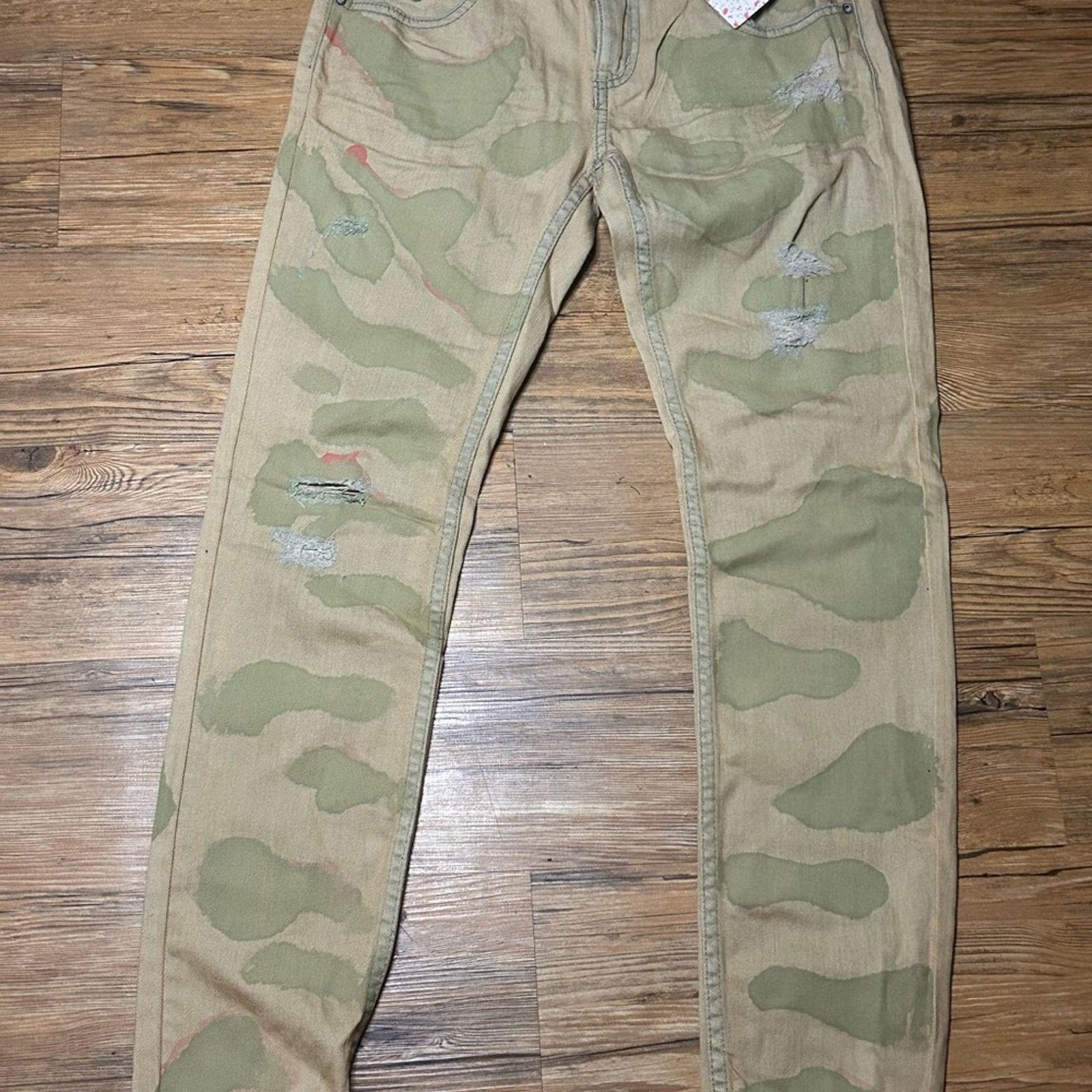 Free People Nwt-Free People -Castro was- distressed camo jeans -26 Size 26" / US 2 / IT 38 - 5 Thumbnail