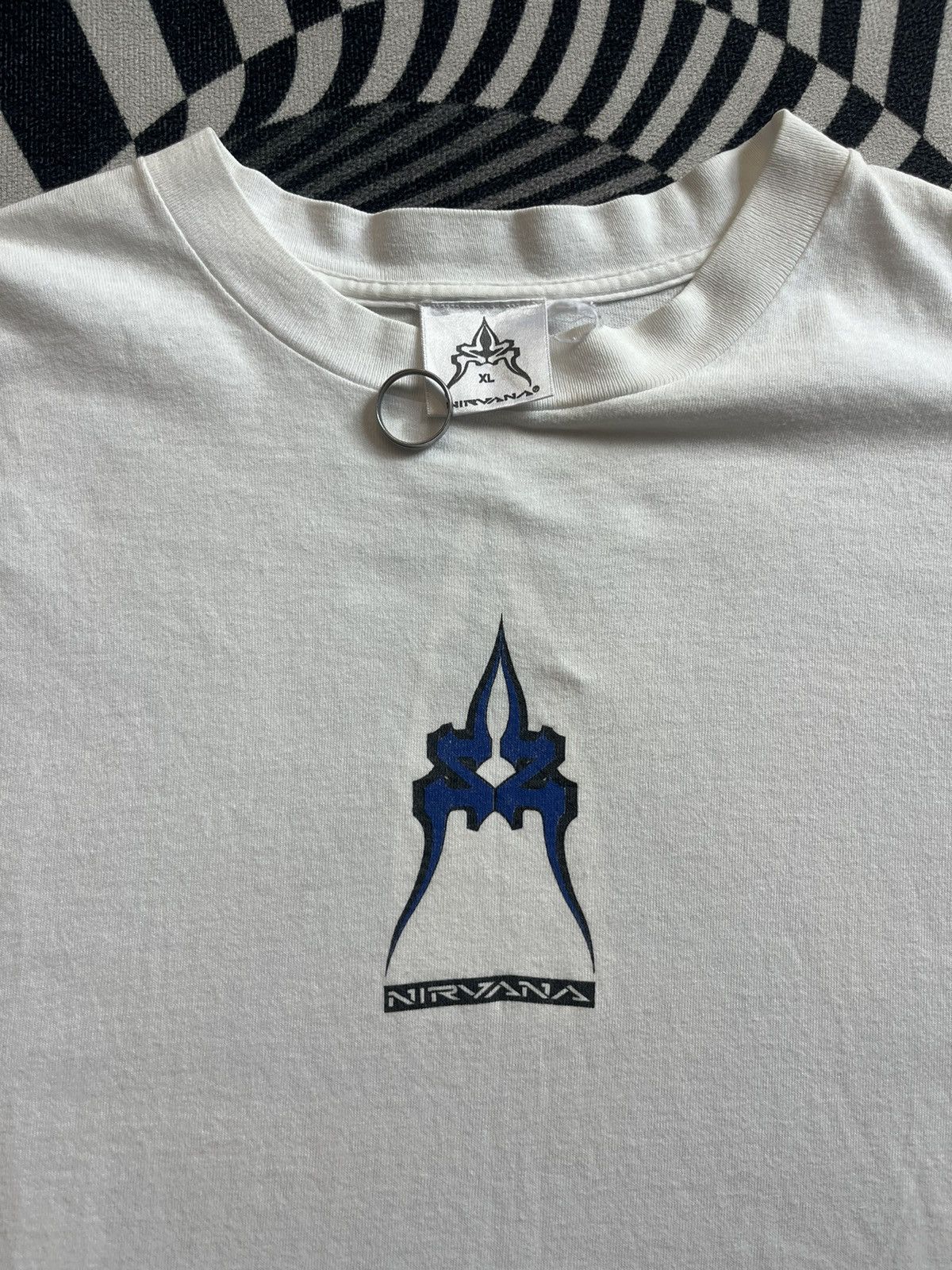 Nirvana Vintage NIRVANA SURF BOARDS A 20 Year Trip 90’s Brand Tshirt Size US XL / EU 56 / 4 - 6 Thumbnail