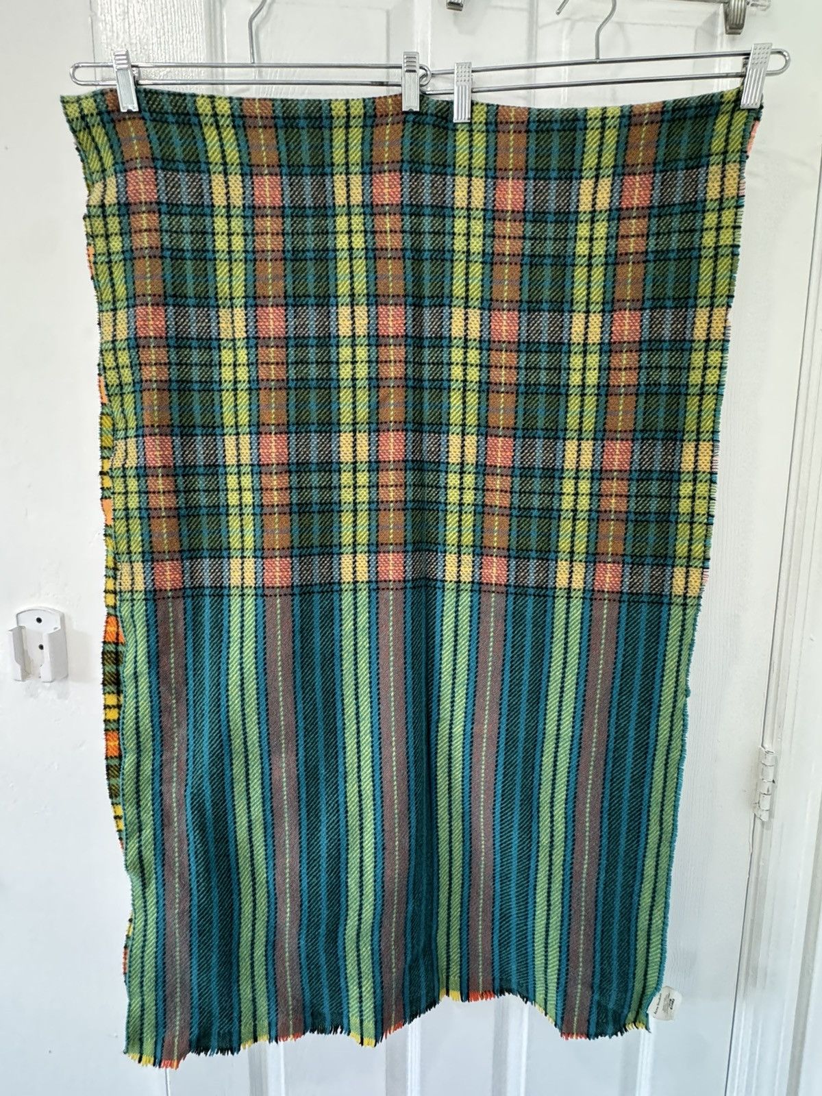 Acne Studios Acne Studios Wool Oversized Ombré Plaid Scarf Size ONE SIZE - 3 Thumbnail
