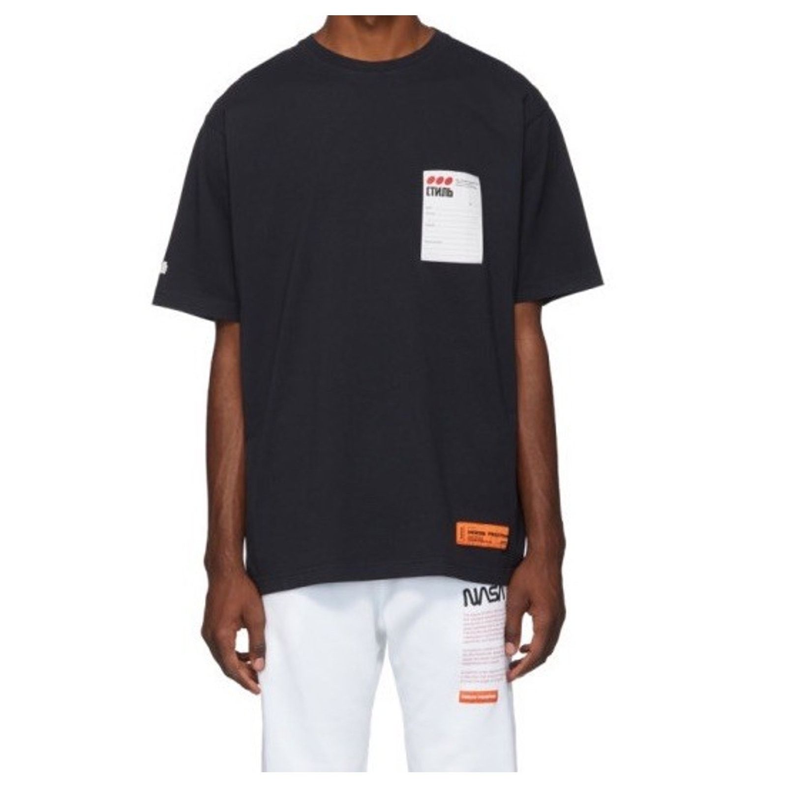 Heron Preston Heron Preston Black Sticker Label Cyrillic Стиль Logo Tee Size US M / EU 48-50 / 2 - 11 Thumbnail