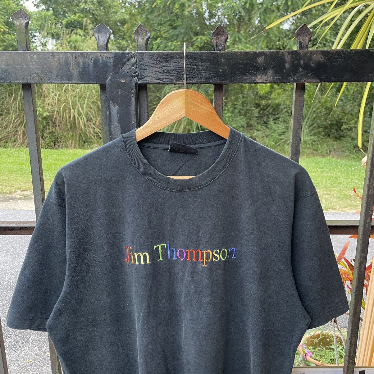 Designer × Jim Thompson × Vintage 🔥🔥Vintage Jim Thompson Embroidered Multicolour Spellout Tee Size US L / EU 52-54 / 3 - 3 Thumbnail
