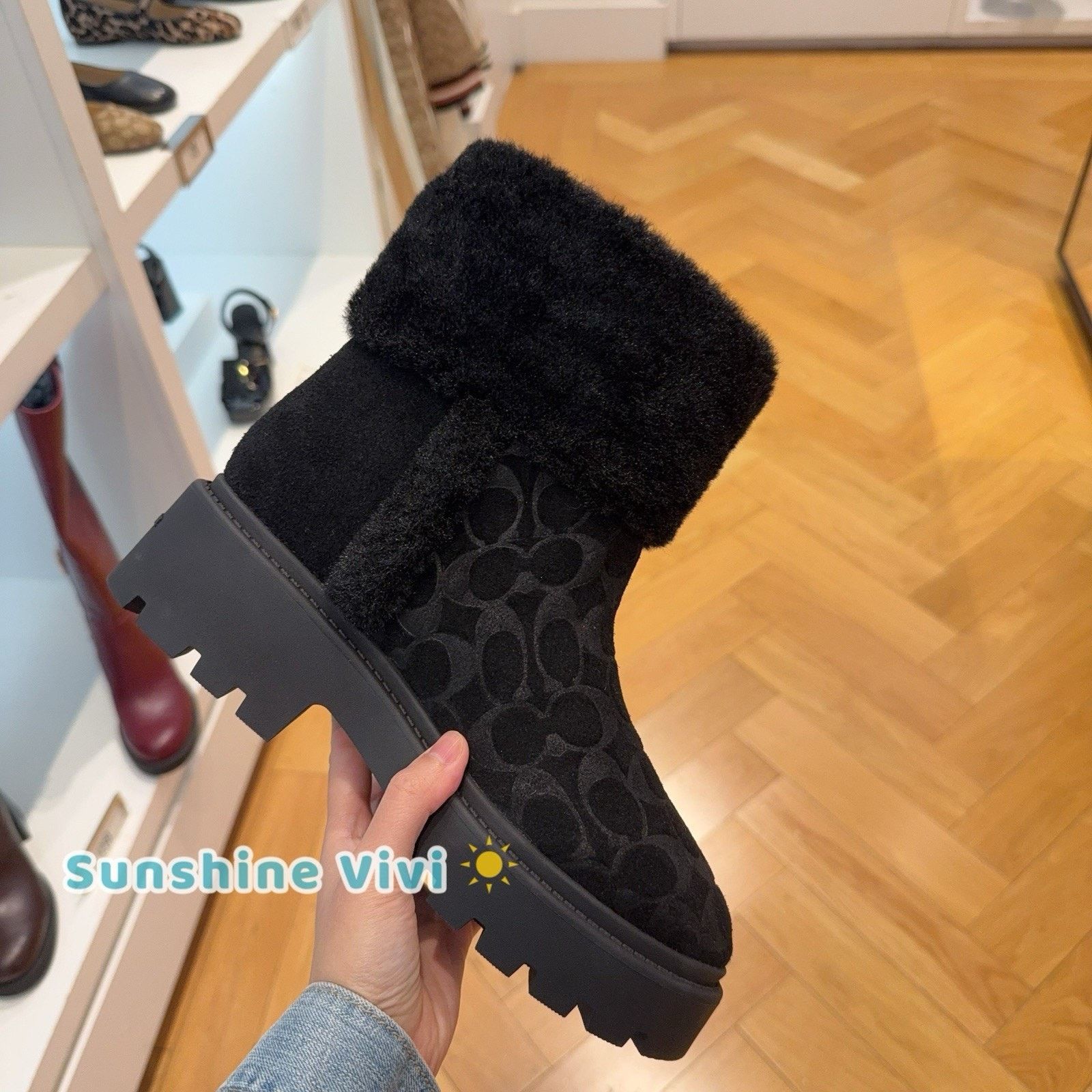 Coach NWT Coach Women's Chunky Sherpa Bootie Suede Black US 7.5 Size US 7.5 / IT 37.5 - 4 Thumbnail