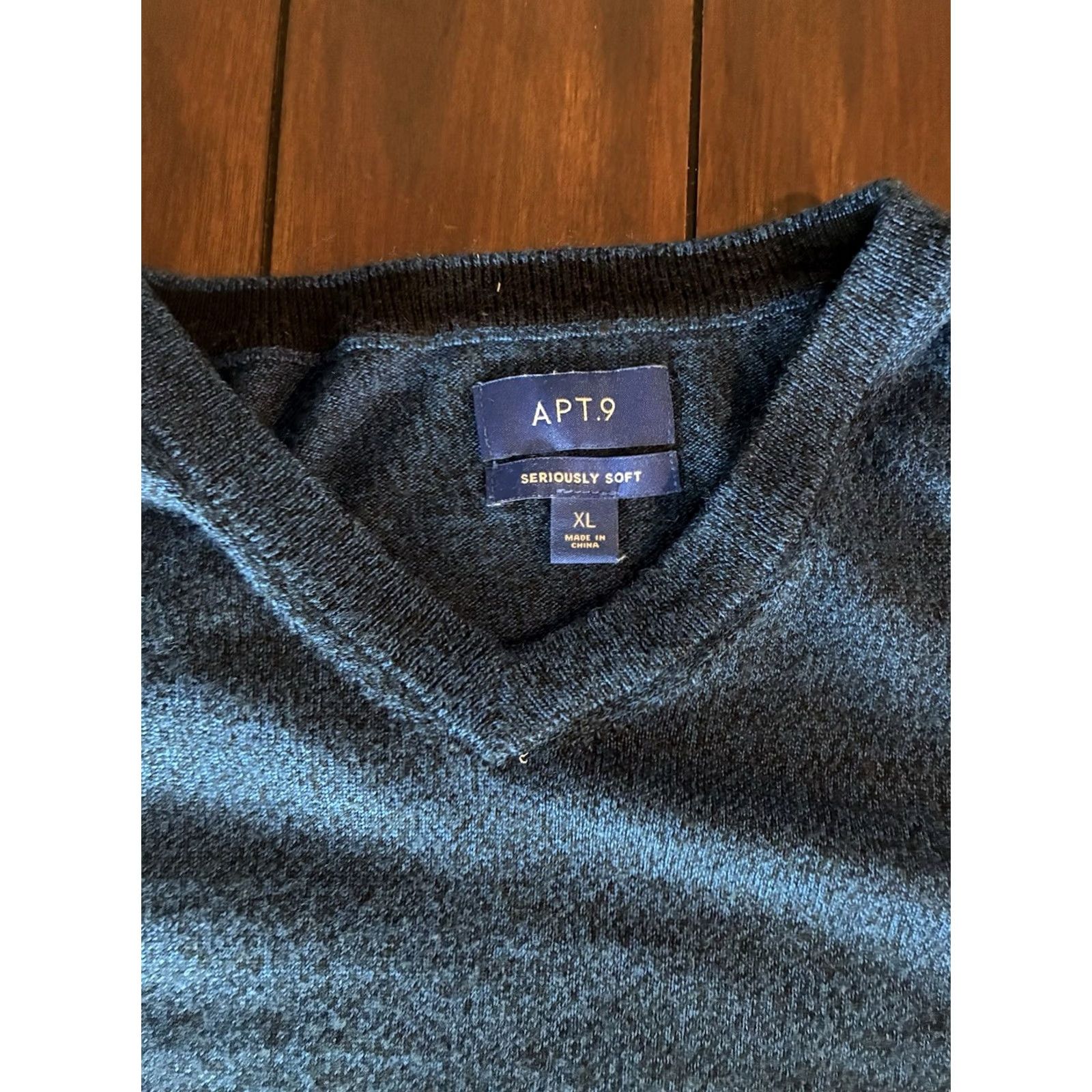 Apt. 9 APT.9 Men’s Light Blue V-Neck Sweater XL Merino Wool Blend Pullover Knit Solid Long Sleeve Shirts Mens Size US XL / EU 56 / 4 - 4 Thumbnail