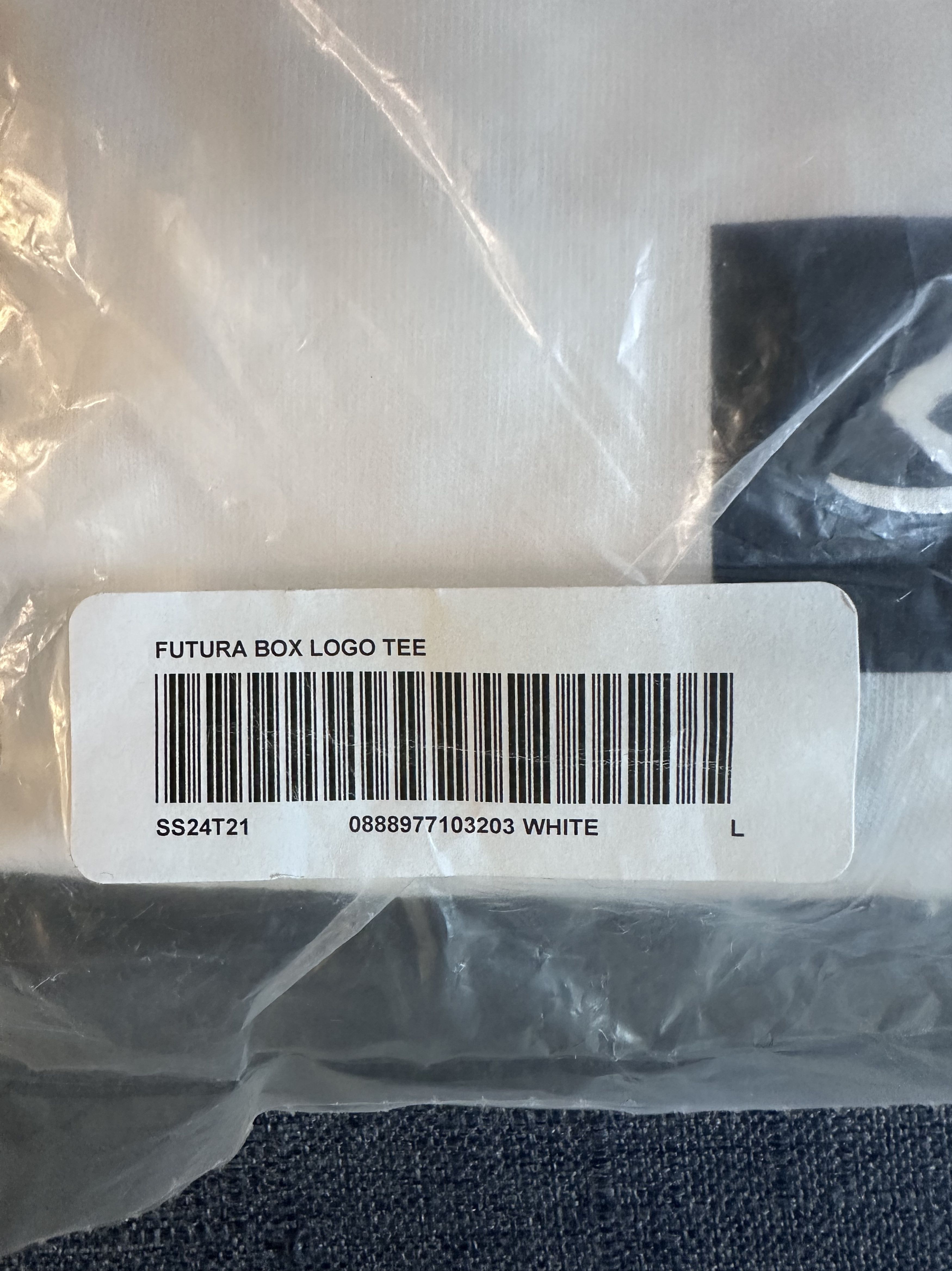 Supreme Supreme x Futura Box Logo Tee Size US L / EU 52-54 / 3 - 3 Thumbnail