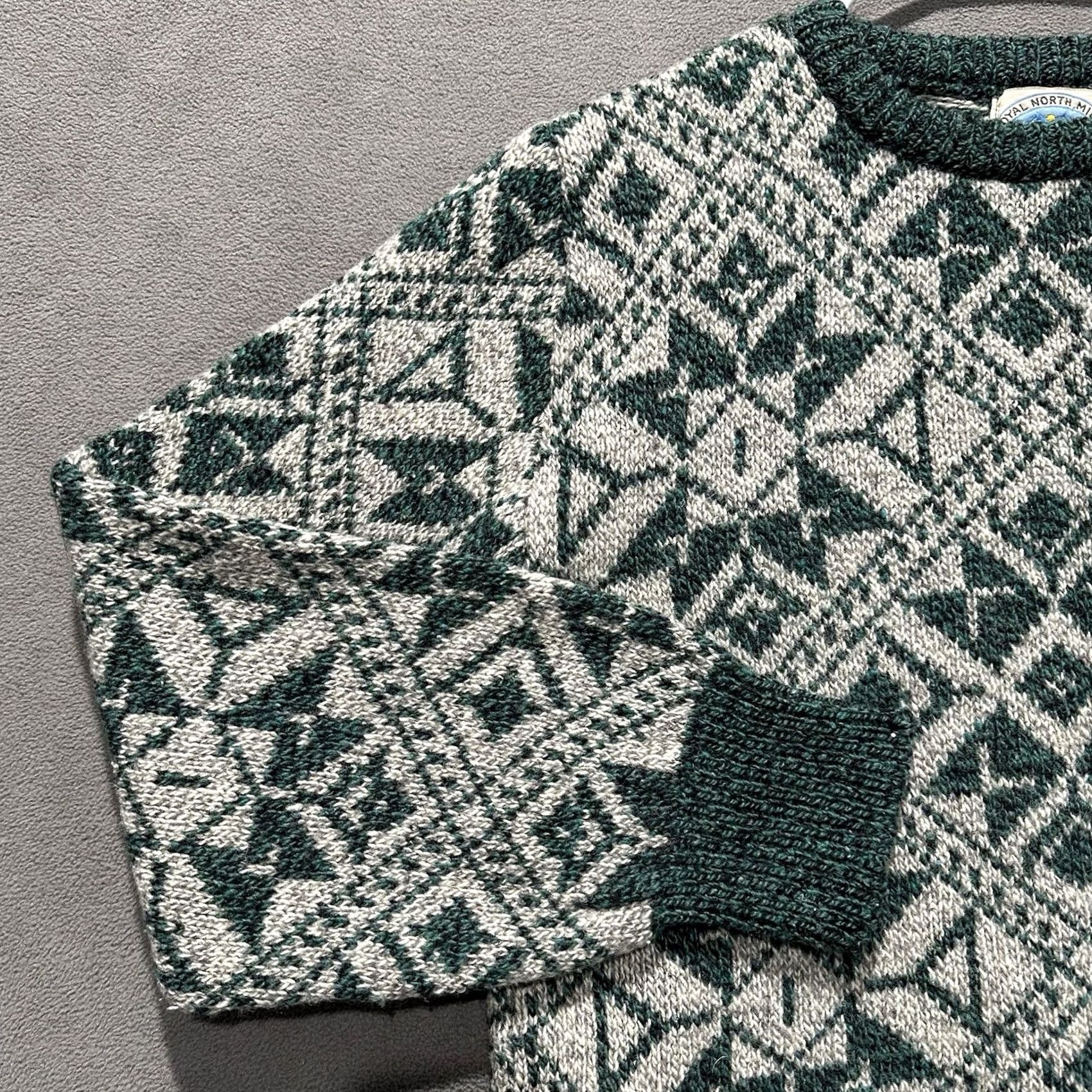 Vintage VINTAGE Royal North Mills Outfitters Sweater Mens XL Green Wool Fair Isle Nordic Pullover 80s 90s Mens Size US XL / EU 56 / 4 - 6 Thumbnail