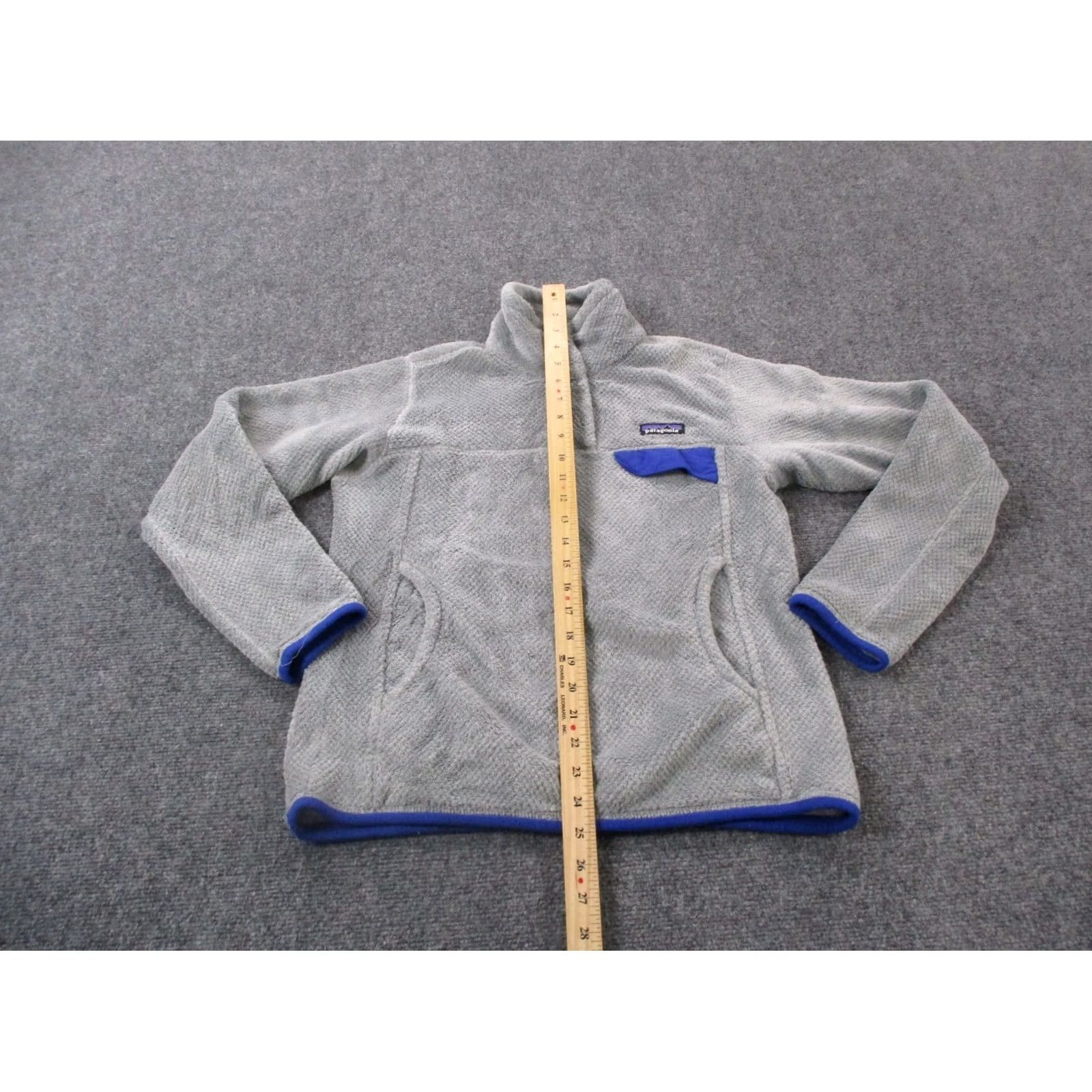 Patagonia Patagonia Jacket Womens S Gray Snap Fleece Windproof Pockets Basic Jacket Adult Small Size S / US 4 / IT 40 - 3 Thumbnail