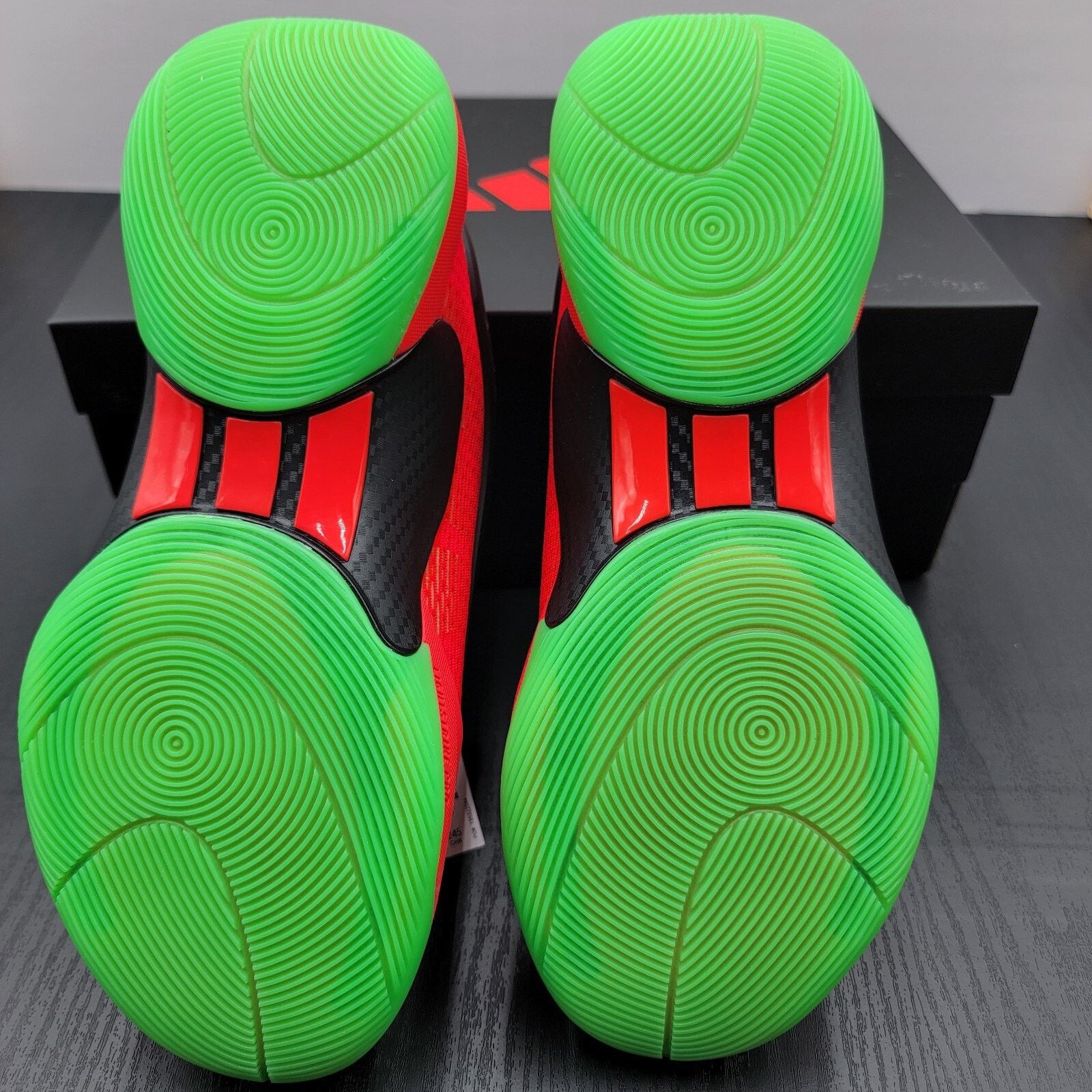 Adidas Adidas D.O.N. Issue #6 J 'Big Apple' Red Green - Men's Sz 6 Size US 6 / EU 39 - 6 Thumbnail