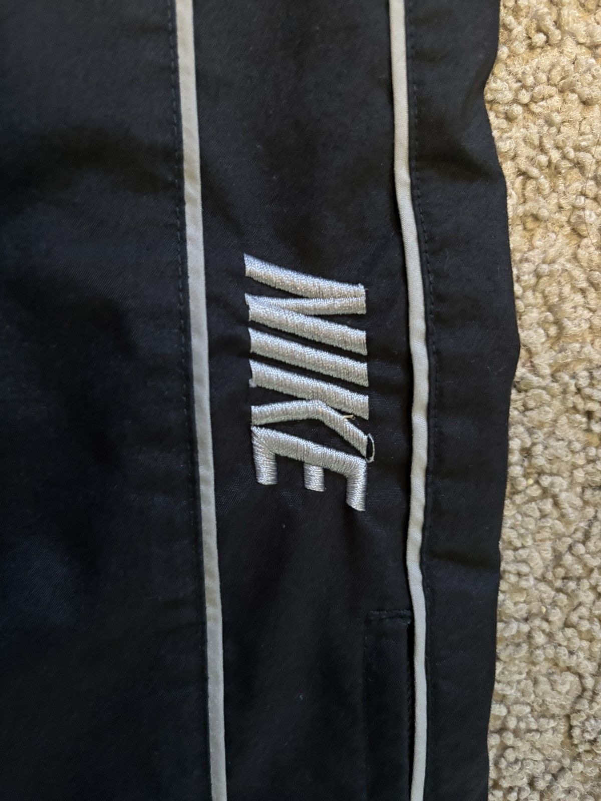 Nike Vintage Nike Tracksuit Pants✅🤙 Size US 34 / EU 50 - 2 Thumbnail