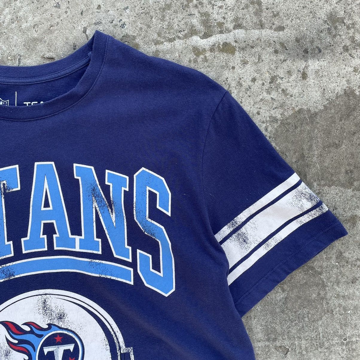 Vintage Vintage T-shirts Titans Big Logo Rugby Y2K Style USA Size US L / EU 52-54 / 3 - 6 Thumbnail