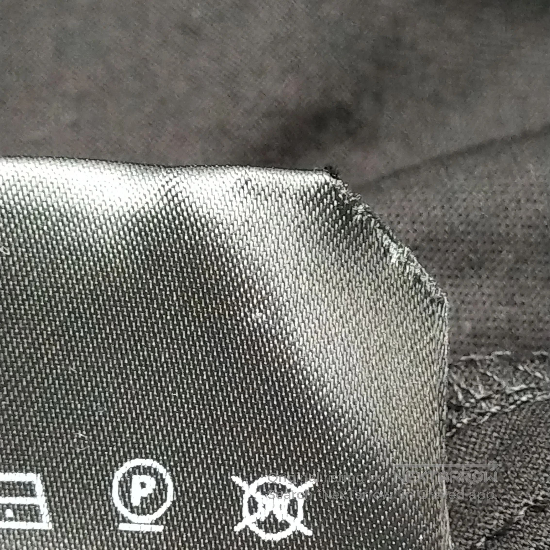 Prada Prada Black Cropped Long Sleeve T. Size M / US 6-8 / IT 42-44 - 8 Thumbnail