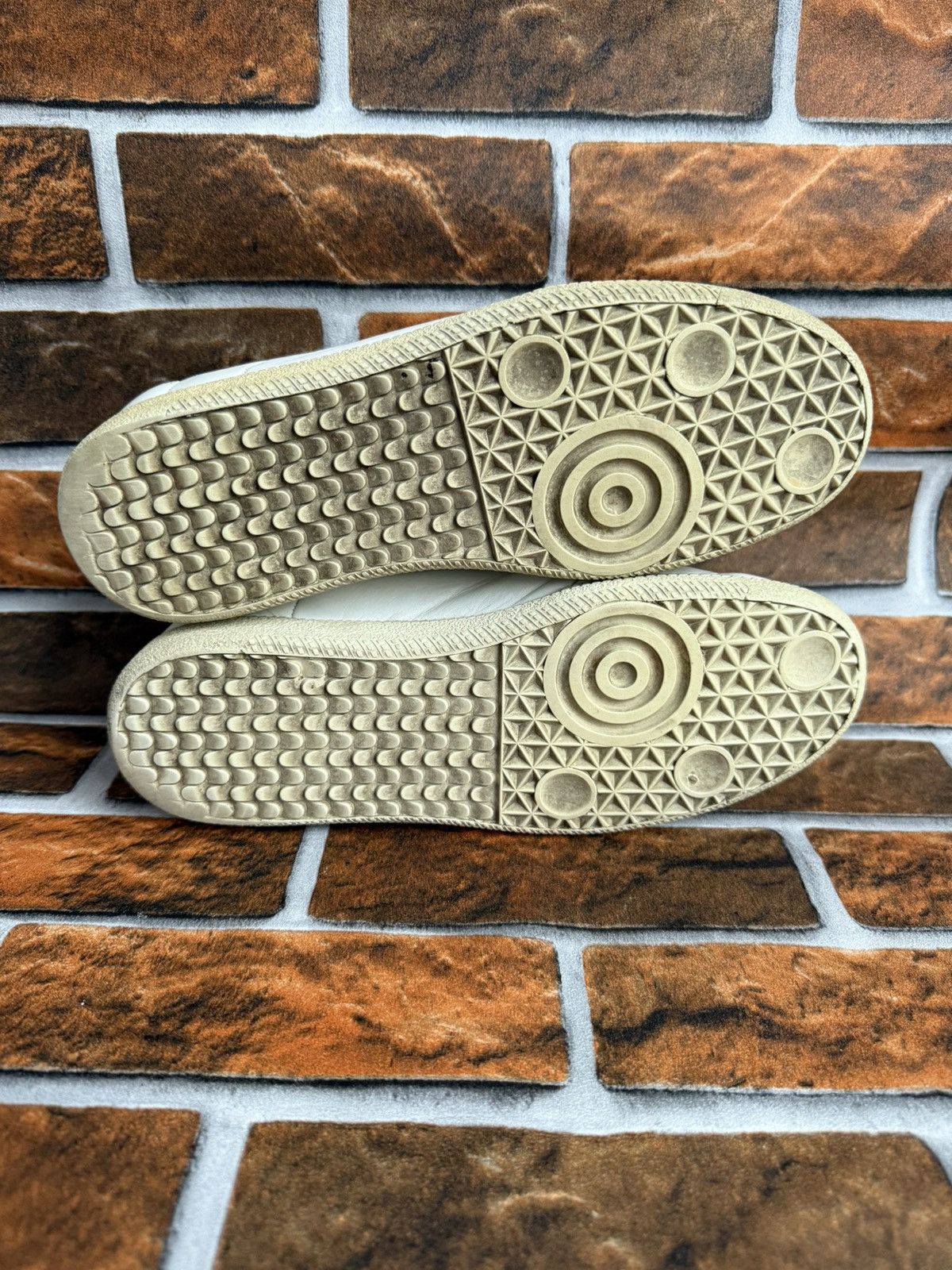 Maison Margiela Future low trainers Size US 5.5 / EU 38 - 16 Thumbnail