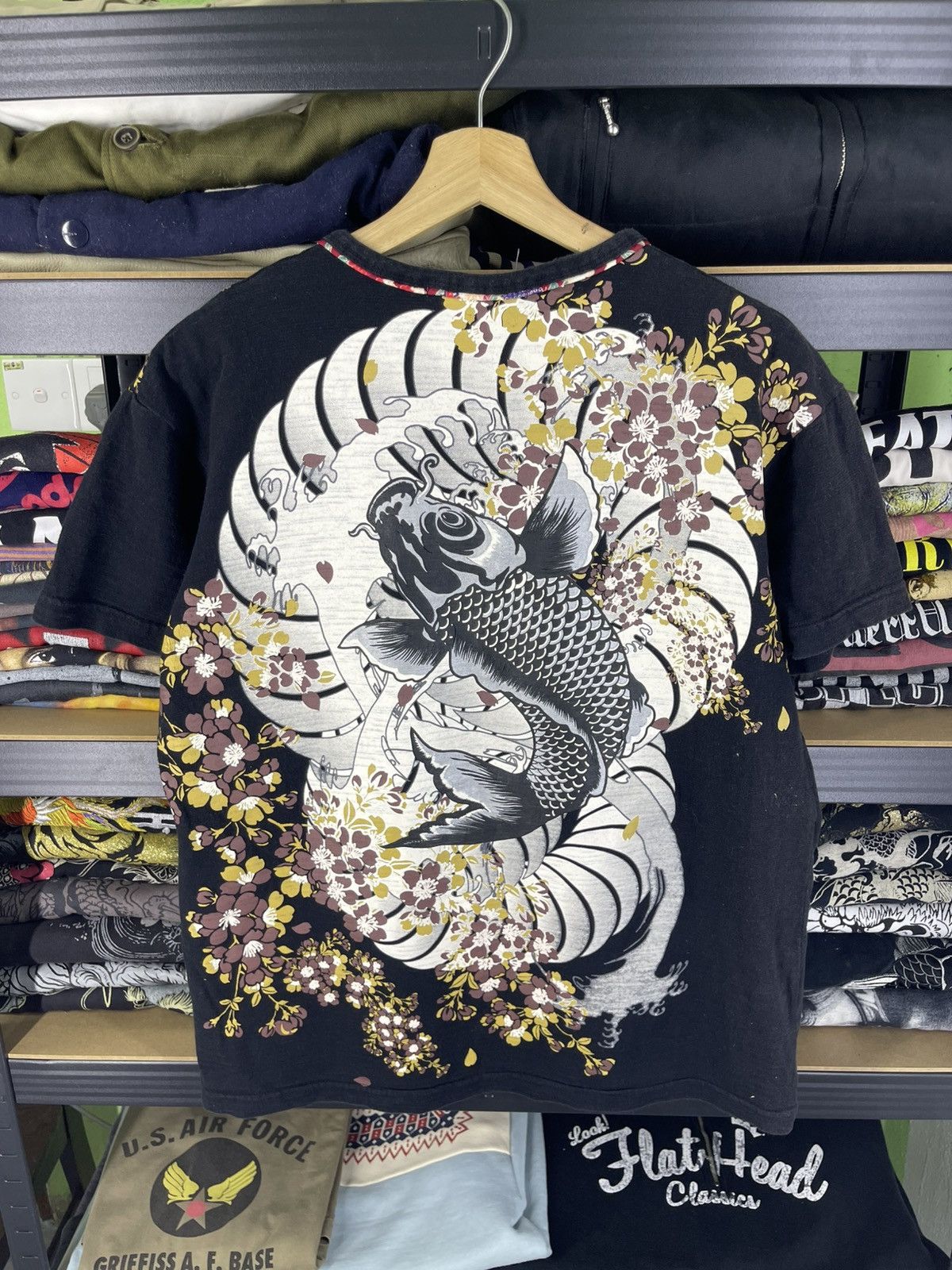 Bullet Noise Vintage 90's Bullet Noise Fish Koi Big Design Shirt Tee Size US L / EU 52-54 / 3 - 7 Thumbnail