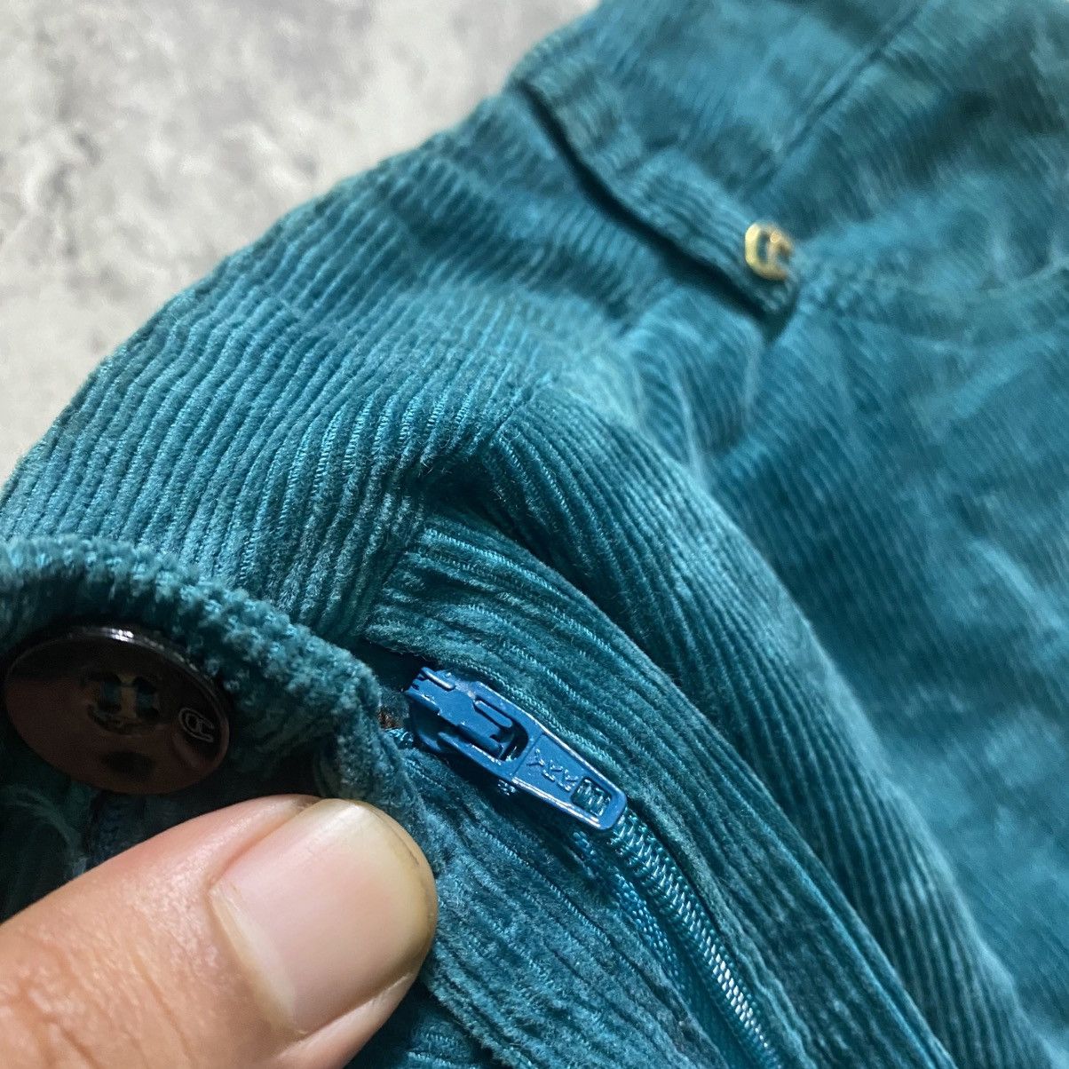 Aigner Vintage Aigner Corduroy Women Pants Size 30" / US 8 / IT 44 - 10 Thumbnail