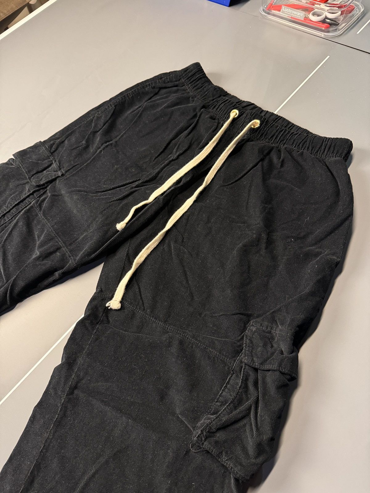 Les Tien Les Tien Black Corduroy Cargo Sweatpants Size Medium Size US 32 / EU 48 - 2 Thumbnail