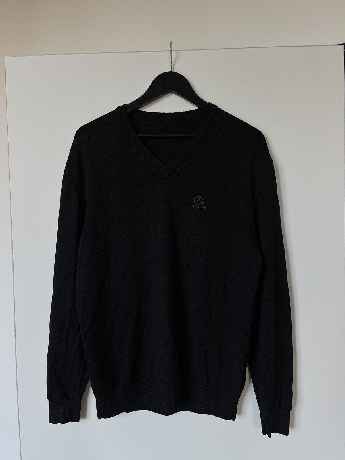 Other Lexus Wool V-neck Pullover Sweater Size US M / EU 48-50 / 2 - 1 Thumbnail