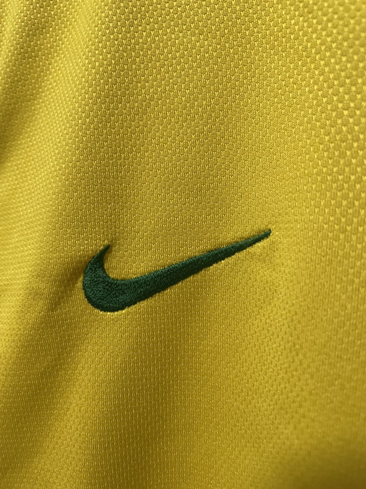 Nike × Vintage Nike Brazil National Team #8 Kaka 2006/2007 Home Jersey Kit Size US M / EU 48-50 / 2 - 6 Thumbnail
