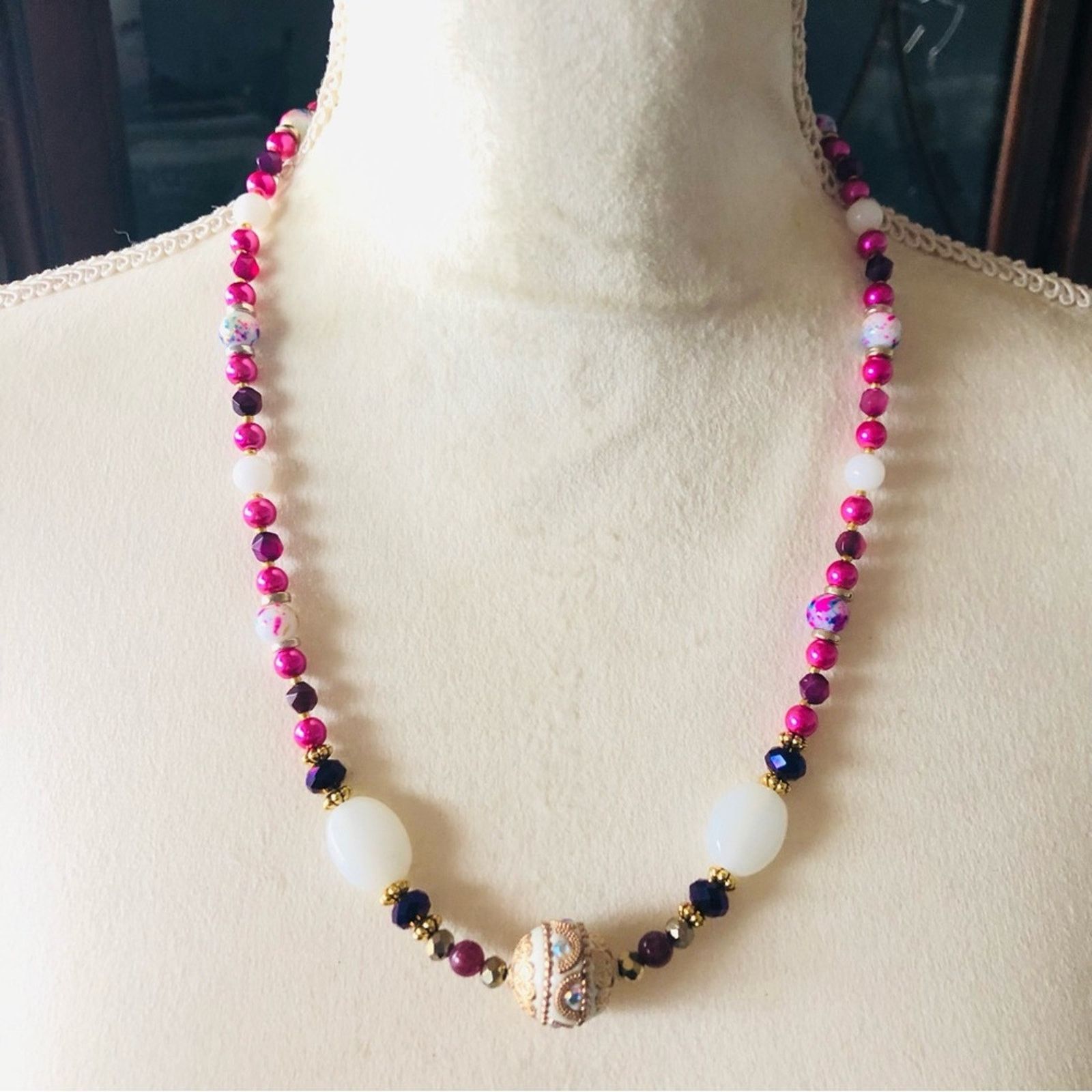 Handmade Handcrafted repurpose filigree milk glass garnet necklace Size ONE SIZE - 2 Thumbnail