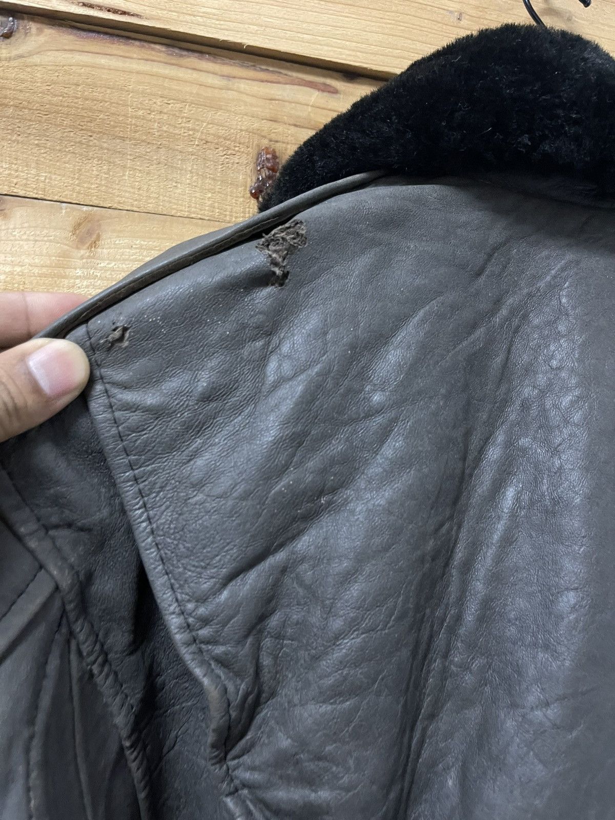 Vintage Vintage u.s armed forces aviator leather jacket Size US M / EU 48-50 / 2 - 9 Thumbnail