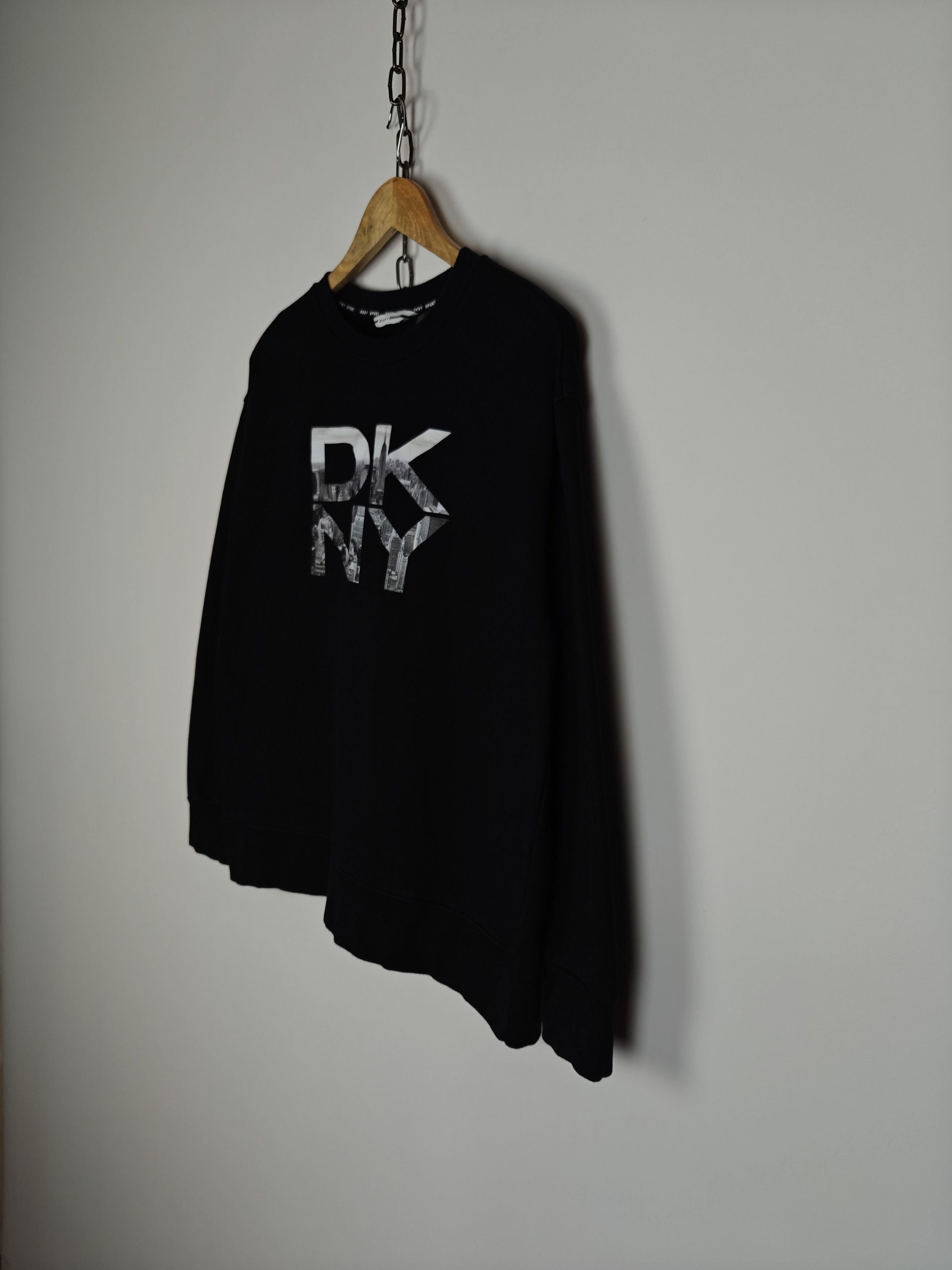 DKNY DKNY Sport Swetshirt Crewneck Center Logo Black size S Size US S / EU 44-46 / 1 - 6 Thumbnail