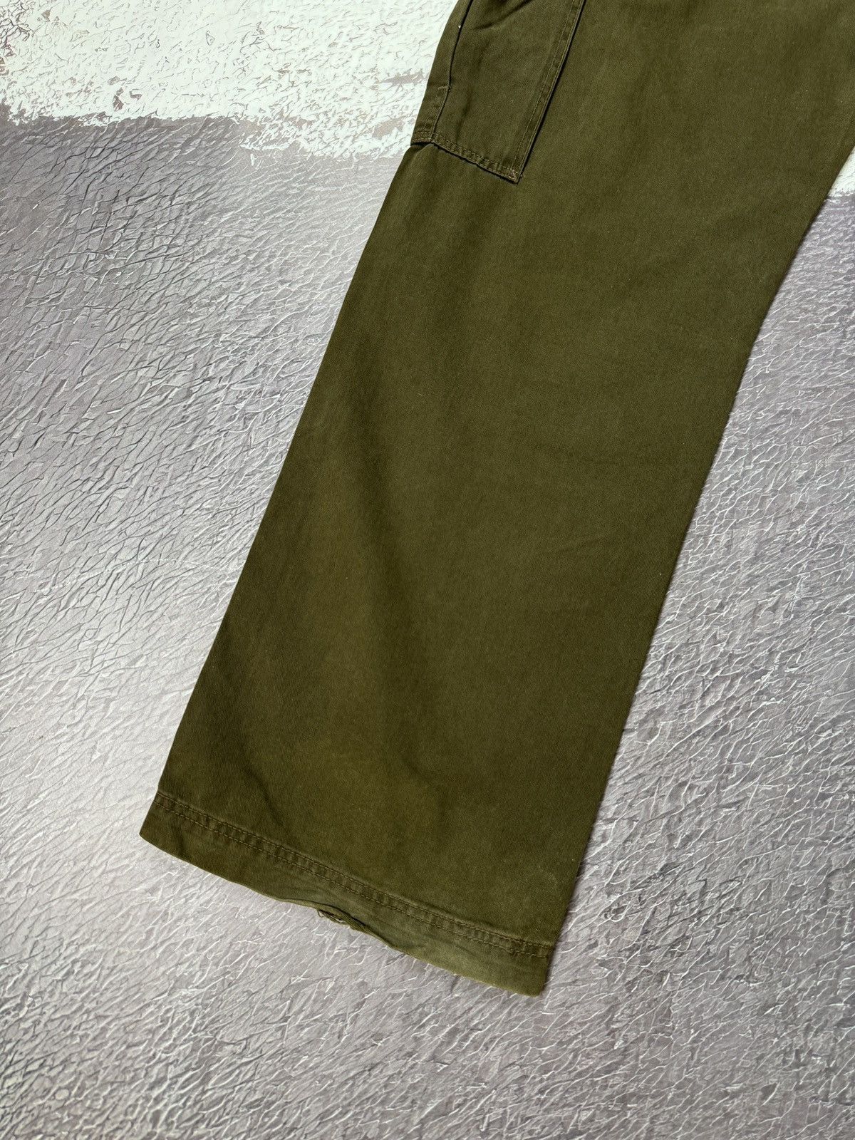 Levi's Levi’s vintage Cargo Loose Straight Baggy pants size 34 Size US 34 / EU 50 - 13 Thumbnail