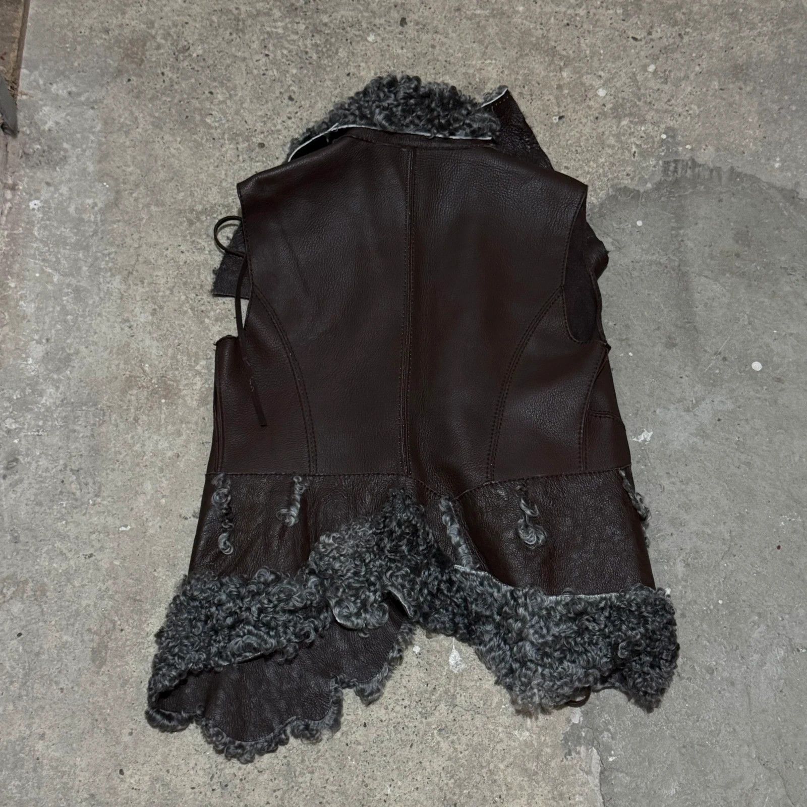 Marithe + Francois Girbaud Vintage Marithe François Girbaud shearling lethaer vest Size ONE SIZE - 9 Thumbnail