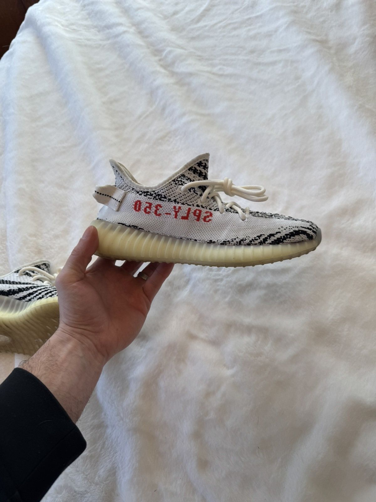 Adidas × Yeezy Yeezy v2 zebras Size US 5 / EU 37 - 15 Thumbnail
