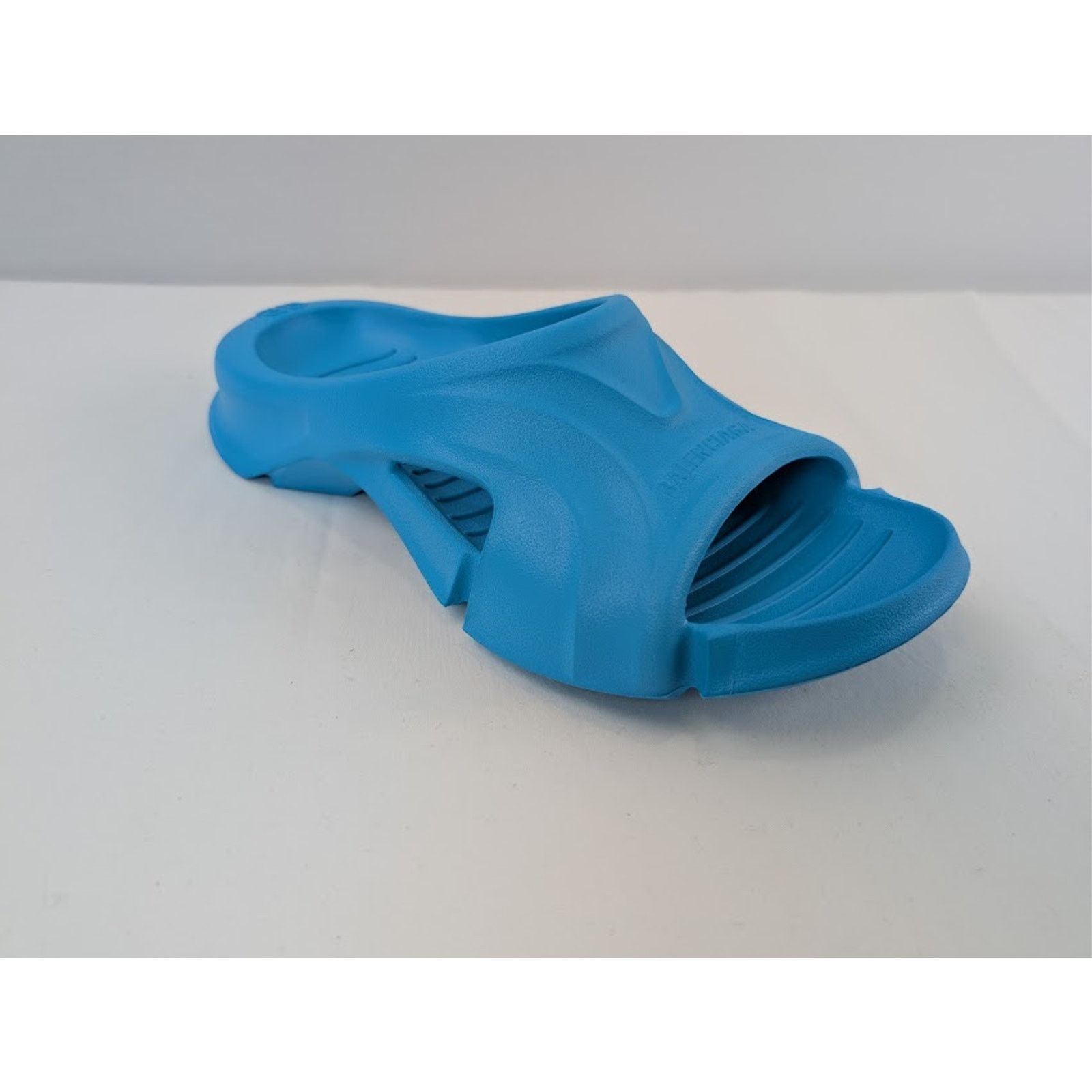 Balenciaga o1rshd1 Rubber Mold Slide Sandals in Blue Size US 10 / EU 43 - 3 Thumbnail