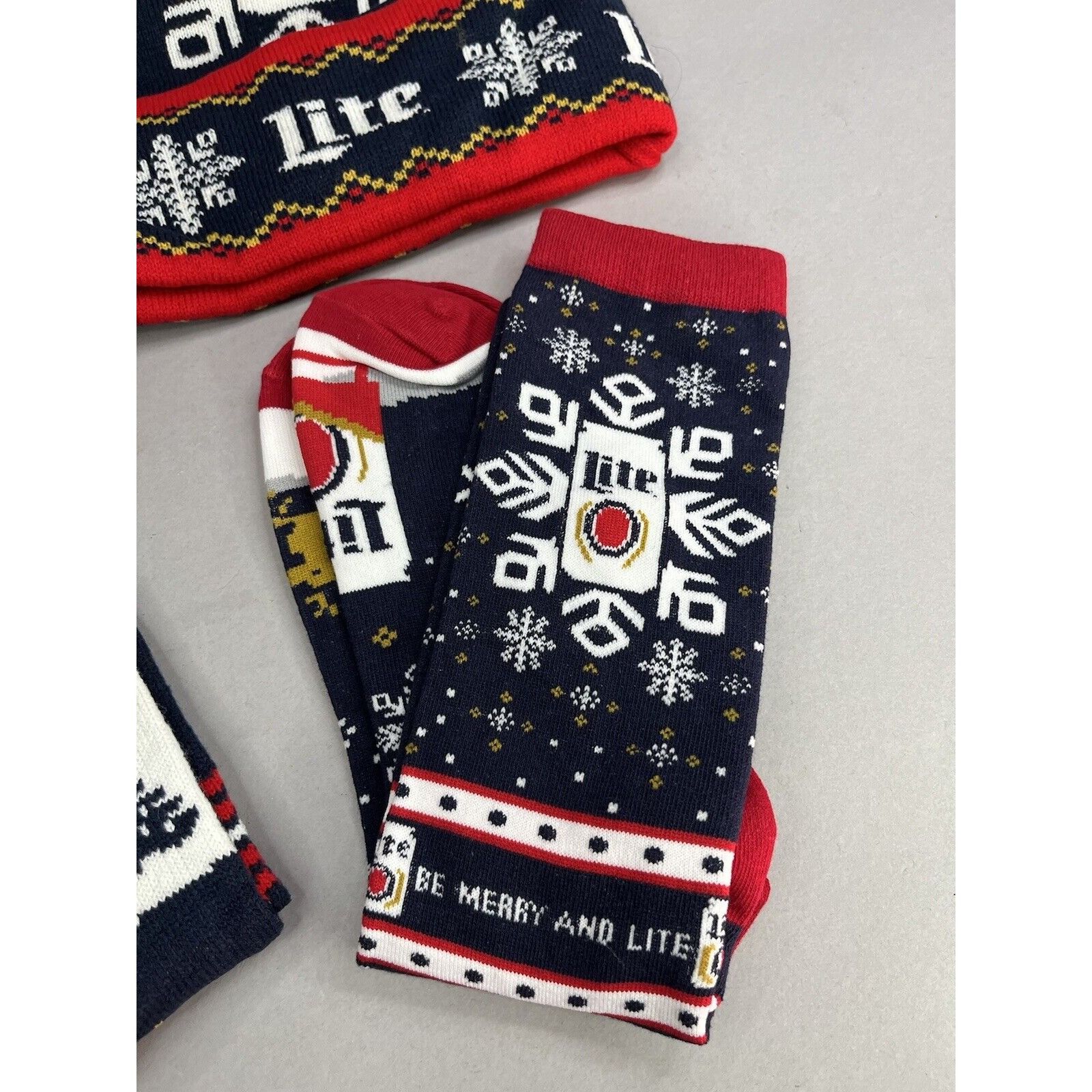 Other Miller Light Beer Knit Holiday Scarf Hat & Socks Ugly Christ Size ONE SIZE - 7 Thumbnail