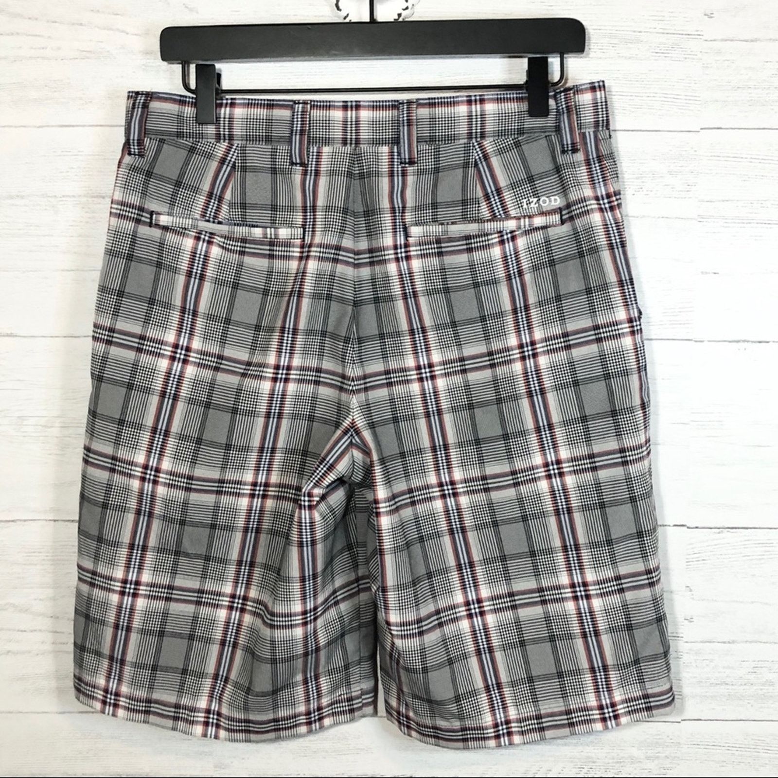 Izod IZOD navy, white, and red plaid flat front Golf shorts Size US 30 / EU 46 - 3 Thumbnail