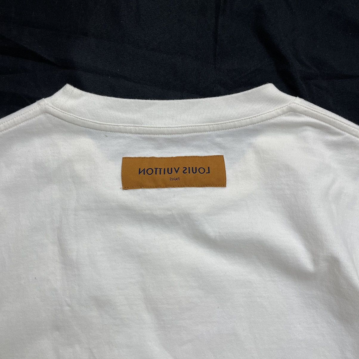 Louis Vuitton Louis Vuitton White Tee Size US L / EU 52-54 / 3 - 3 Thumbnail
