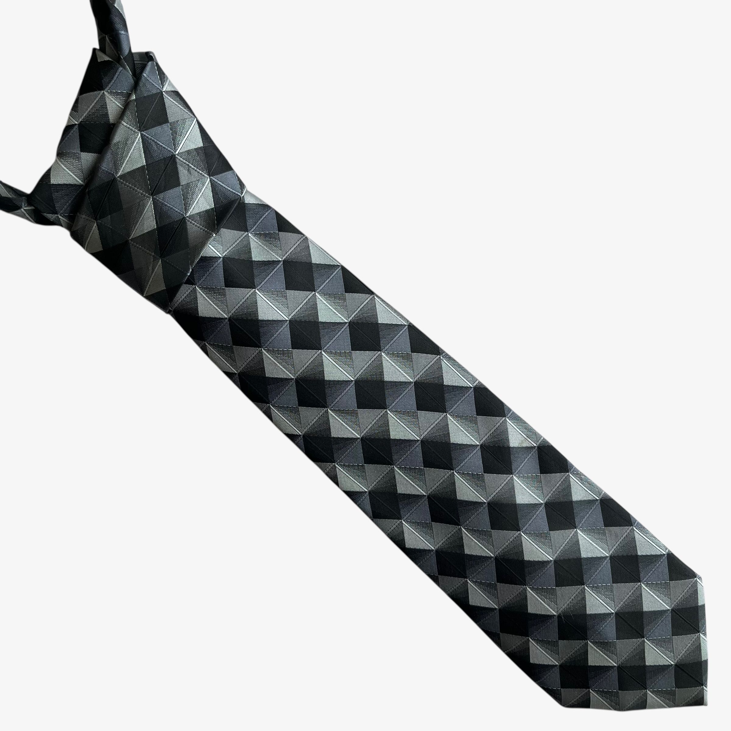 Van Heusen Vintage 90s Van Heusen Abstract Checkered Print Tie Size ONE SIZE - 1 Thumbnail