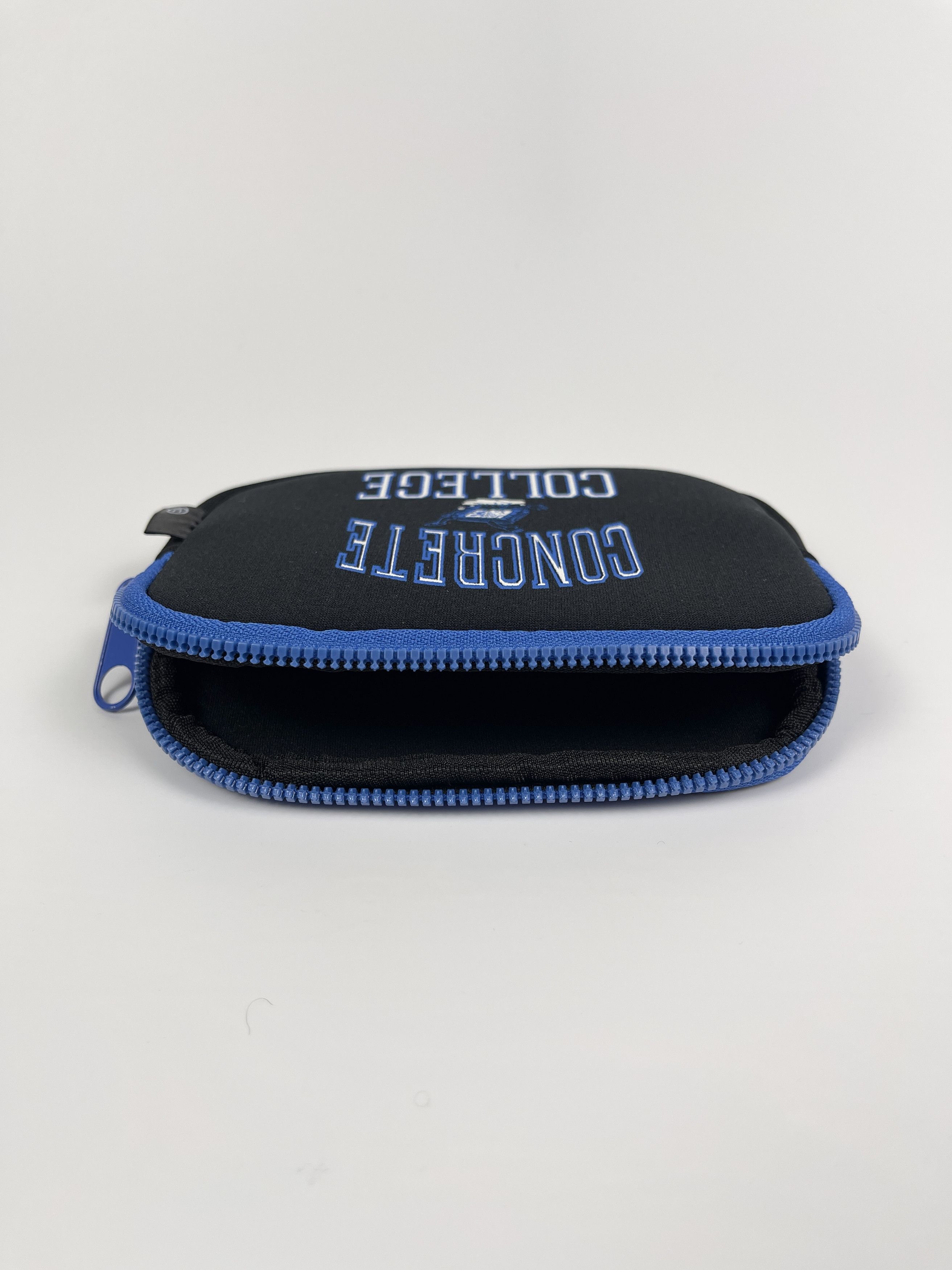 Undercover UNDERCOVER CONCRETE COLLEGE Print Multi-purpose Pouch Size ONE SIZE - 5 Thumbnail