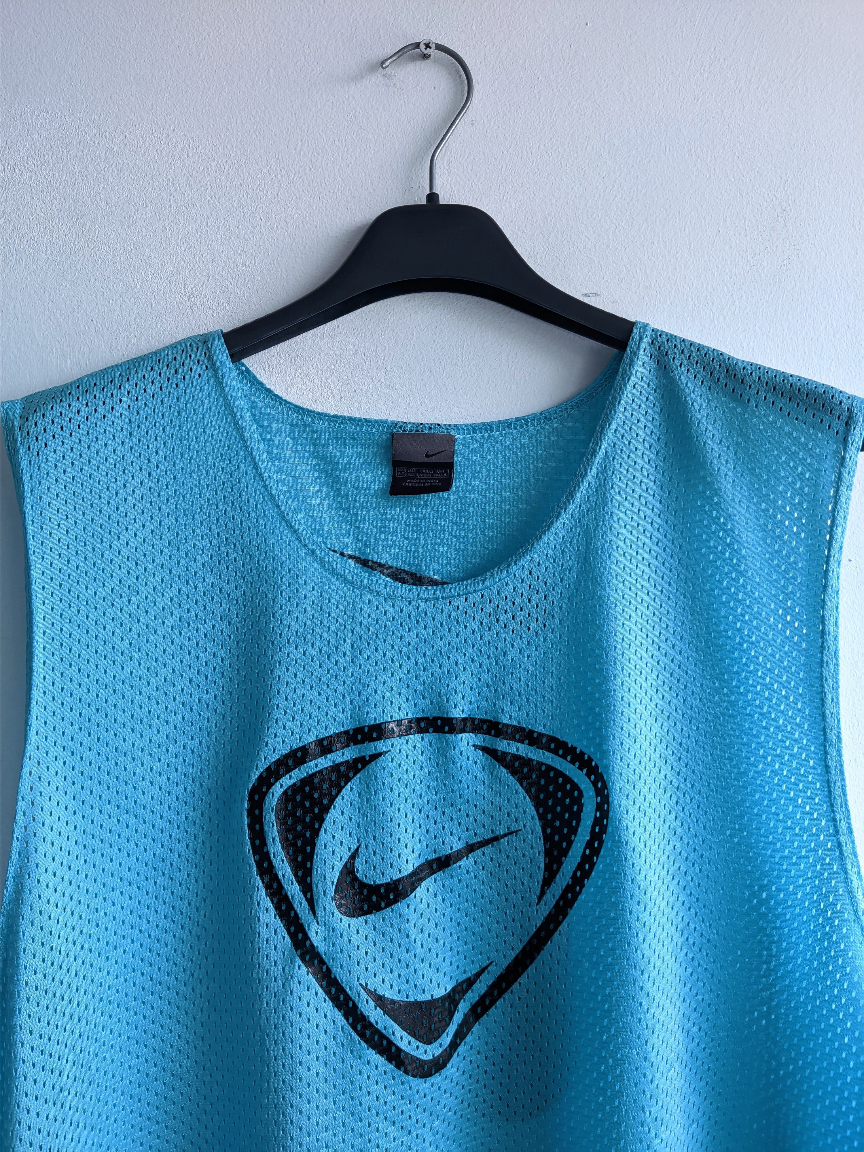 Nike Vintage nike mesh tank top y2k Size US L / EU 52-54 / 3 - 8 Thumbnail