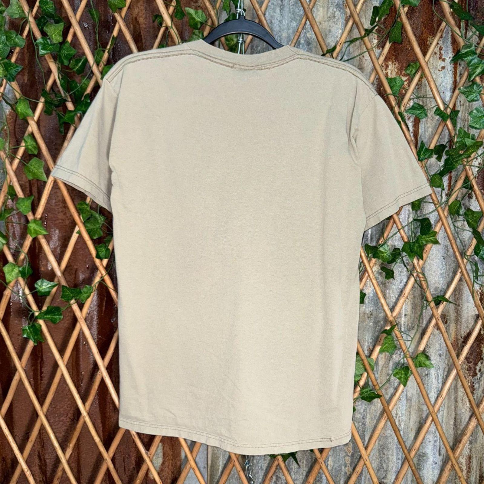 Warner Bros Vintage y2k camp wawona 1990s looney tunes taz bugs t-shirt Size US M / EU 48-50 / 2 - 2 Thumbnail