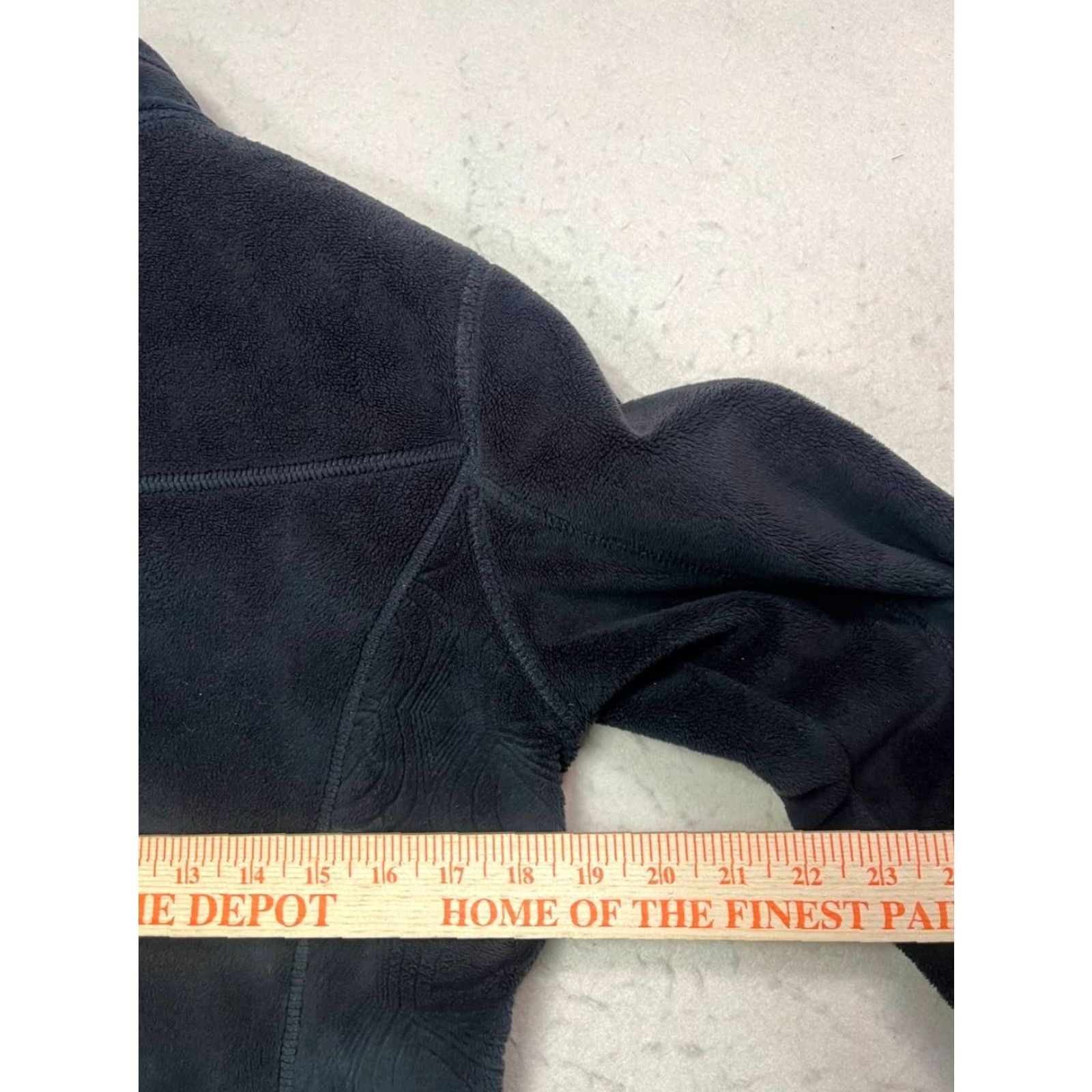 Mountain Hardwear Mountain Hardwear Full Zip Fleece Jacket Black Women Size S See Pics Heavy Winter Insulated Zipper Pockets Size S / US 4 / IT 40 - 5 Thumbnail