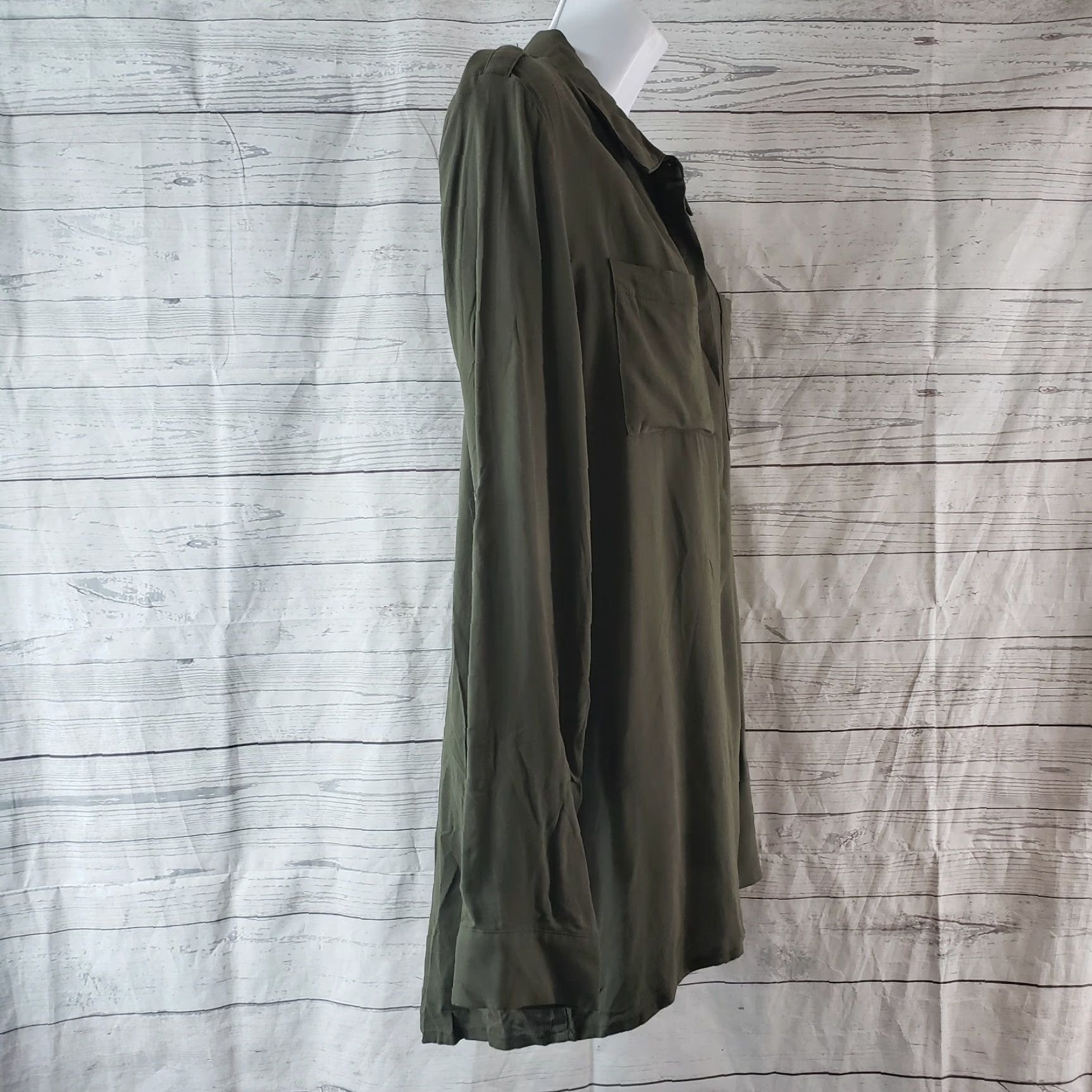 Vintage NSR Mora Utility Shirt NSR Womens Mora Utility Shirt XL Green Long Sleeve Blouse Collared Rayon NSR Womens Size XL / US 12-14 / IT 48-50 - 3 Thumbnail