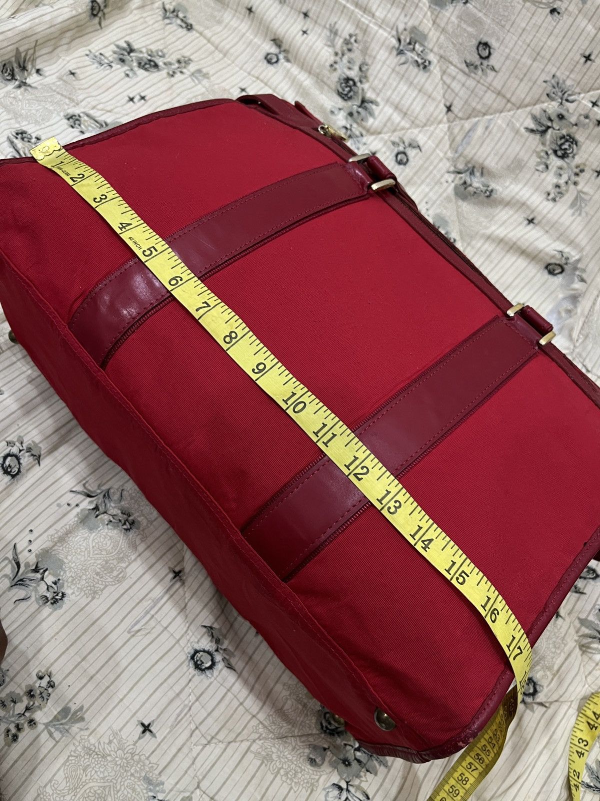 Designer × Moschino 🔥🔥🔥STEALS MOSCHINO TRAVEL BAG Size ONE SIZE - 21 Thumbnail