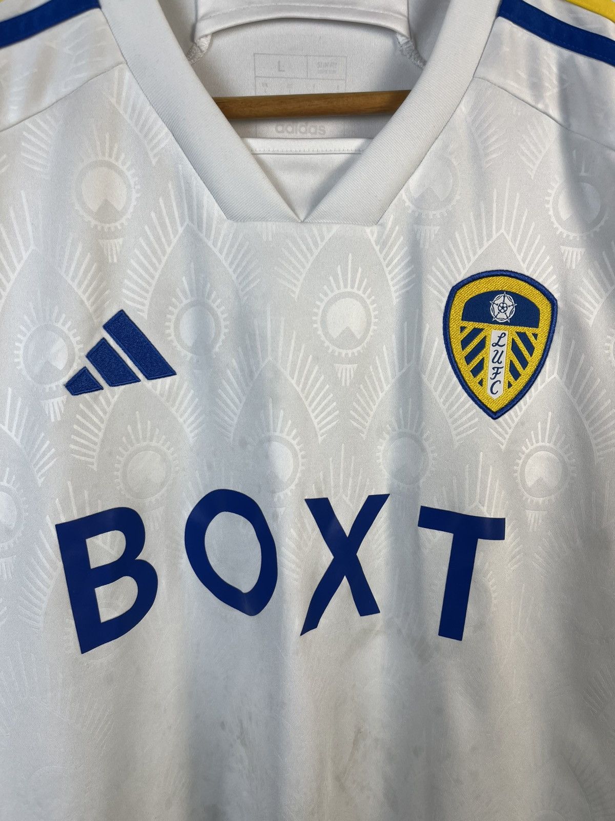 Other BNWT Adidas 2023-2024 Leeds United Home Soccer Jersey Size US L / EU 52-54 / 3 - 5 Thumbnail