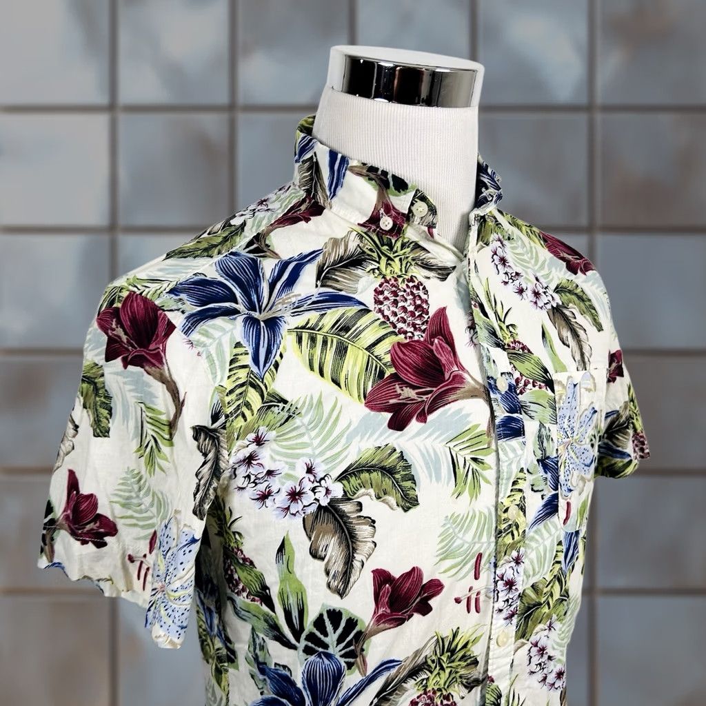 H&M H&M Hawaiian Aloha Shirt Small Red Blue Green Floral Print Cotton Regular Fit Size US S / EU 44-46 / 1 - 1 Thumbnail