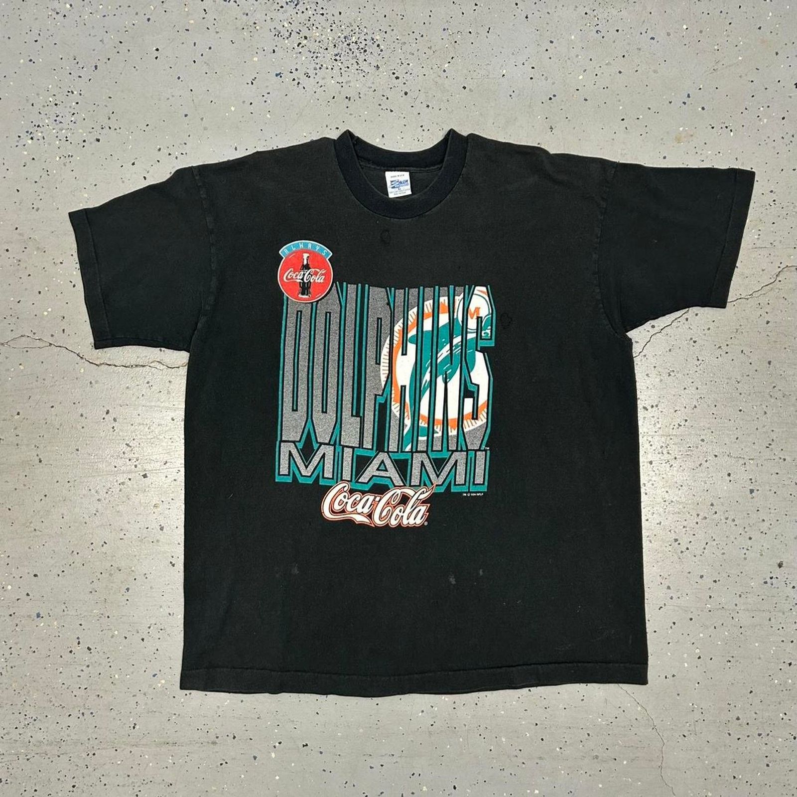 Salem Sportswear VTG 90s Salem Sportswear Miami Dolphins T-Shirt Size US XL / EU 56 / 4 - 1 Thumbnail