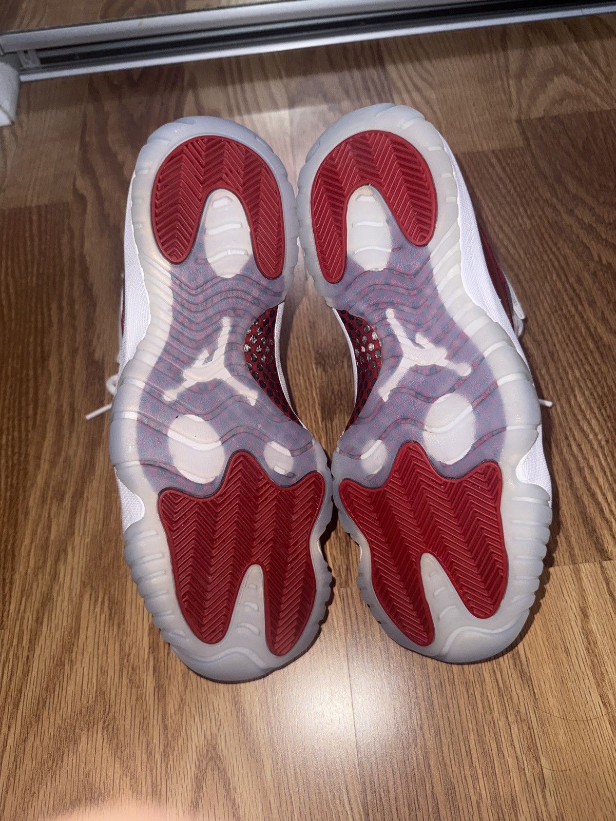 Jordan Brand Air Jordan 11 Retro ‘Cherry’ 2022 Size US 9.5 / EU 42-43 - 7 Thumbnail