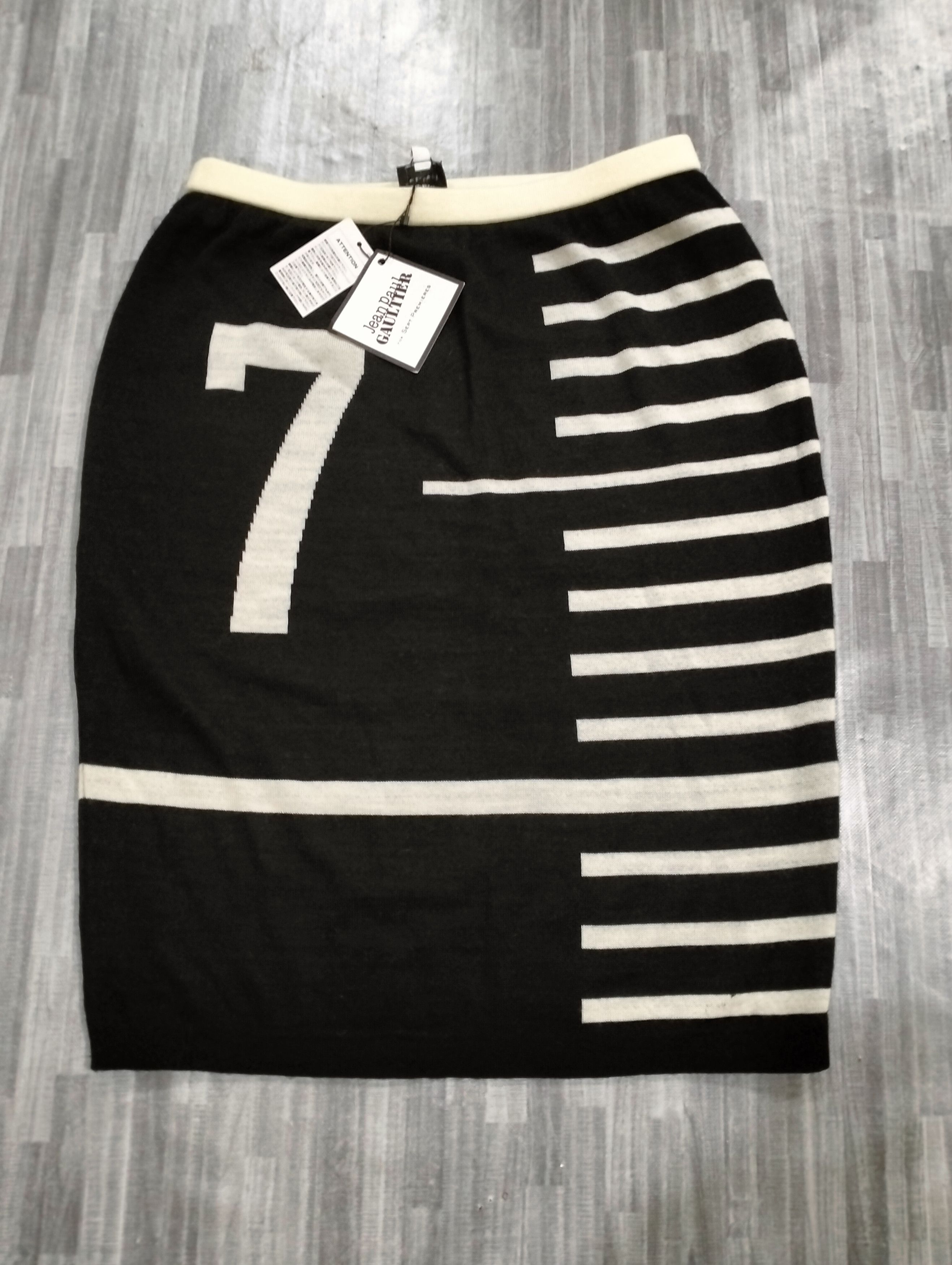 image of Jean Paul Gaultier Jean Paul Gautier Stripes / No Mini Skirt Size 40 in Black/White, Women's