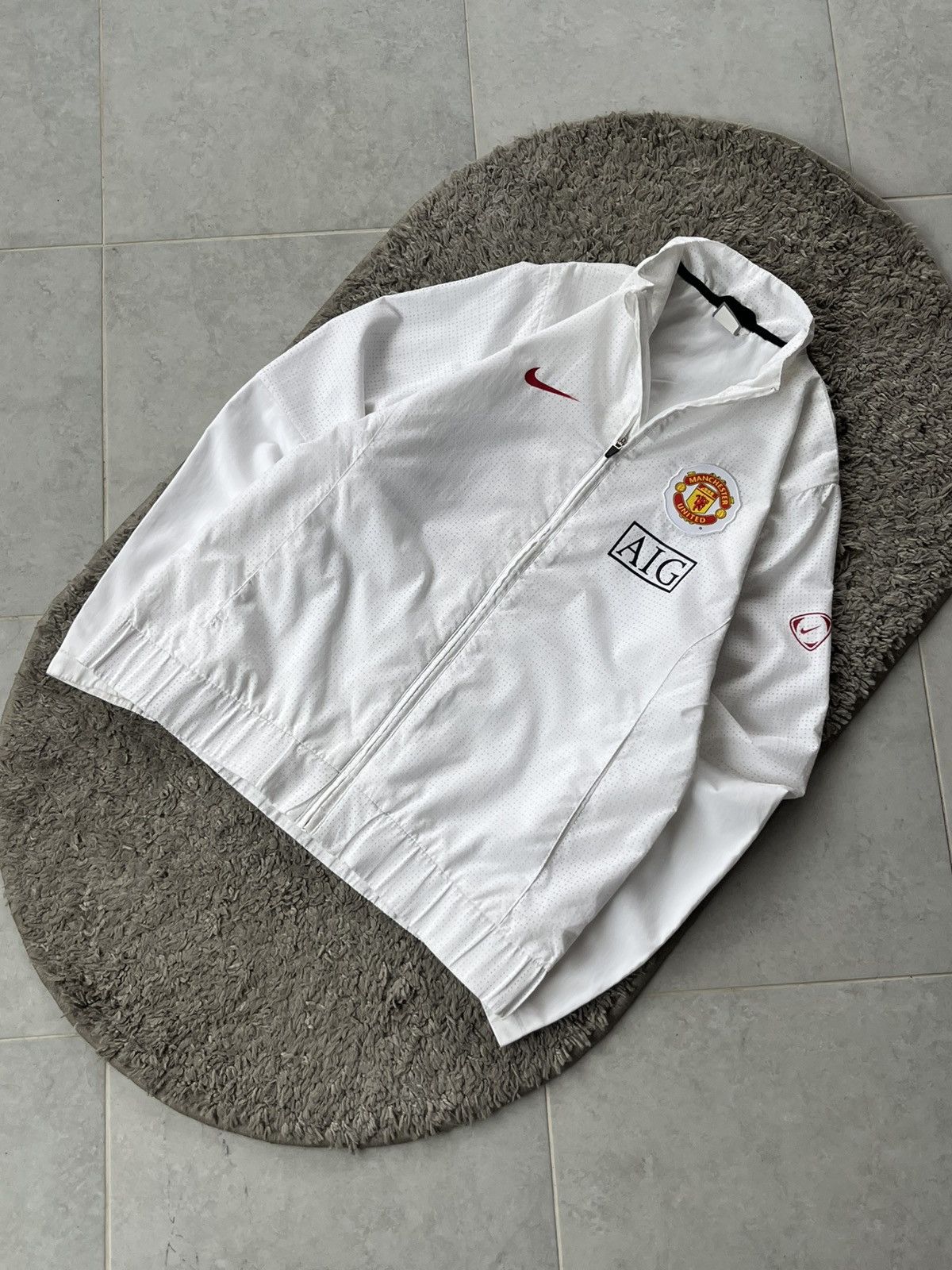 Nike Vintage Nike Light Jacket Soccer football Manchester United Size US L / EU 52-54 / 3 - 2 Thumbnail