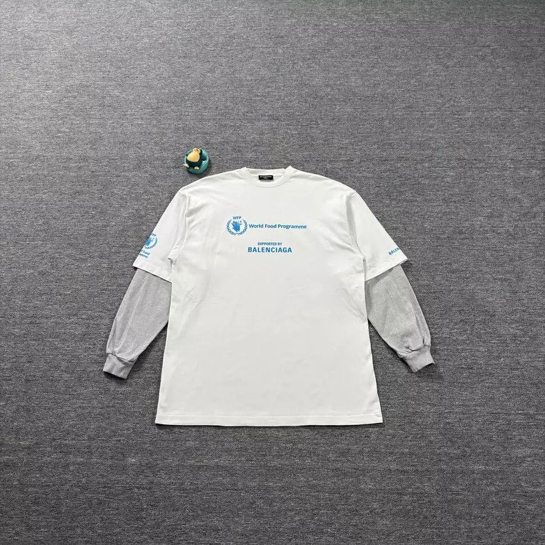 Balenciaga Balenciaga WFP collaboration white long-sleeve Size US M / EU 48-50 / 2 - 1 Thumbnail