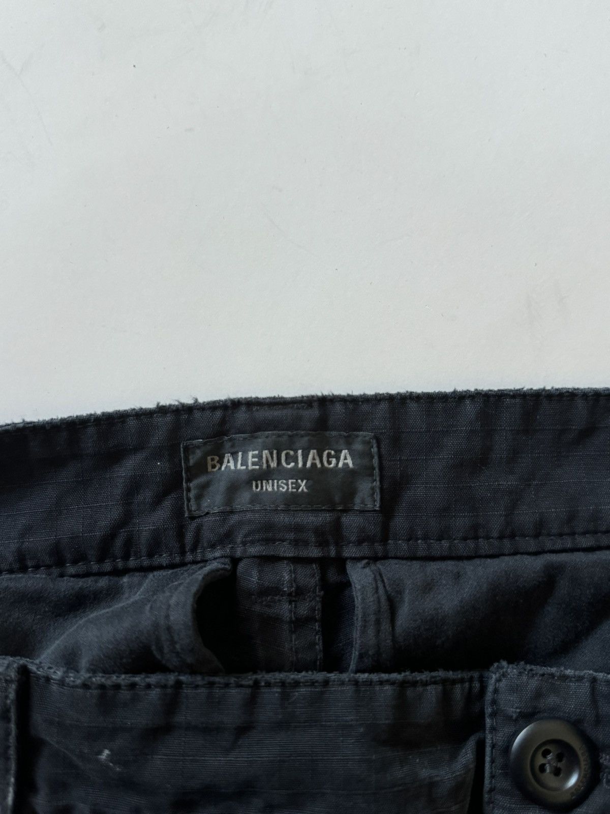 Balenciaga Balenciaga Distressed Cargo Shorts Size US 30 / EU 46 - 5 Thumbnail