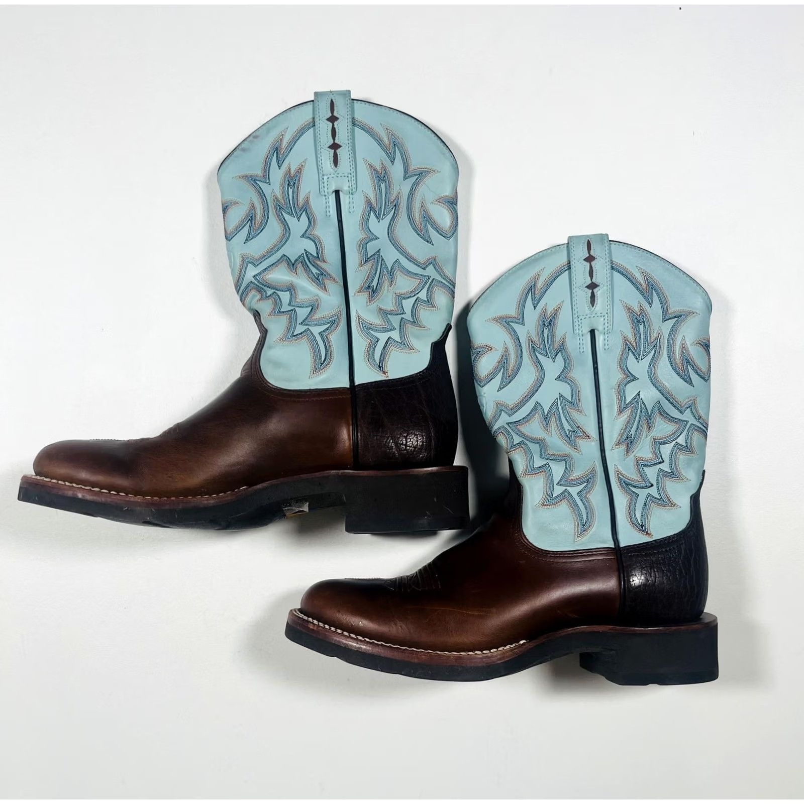 Ariat Ariat Cobalt Crepe Boots Mens Size 9D Western Leather Walnut Sky Blue 38823 Size US 9 / EU 42 - 2 Thumbnail