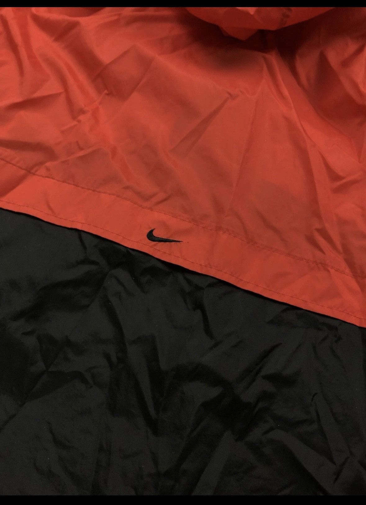 Nike NIKE Vintage 1990s Big Logo Swoosh Streetwear Outdoor Hype Size US M / EU 48-50 / 2 - 19 Thumbnail