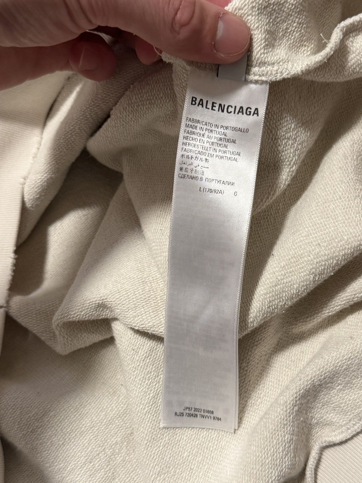 Balenciaga Balenciaga Be Different BB Hoodie in White size Large Size US L / EU 52-54 / 3 - 5 Thumbnail