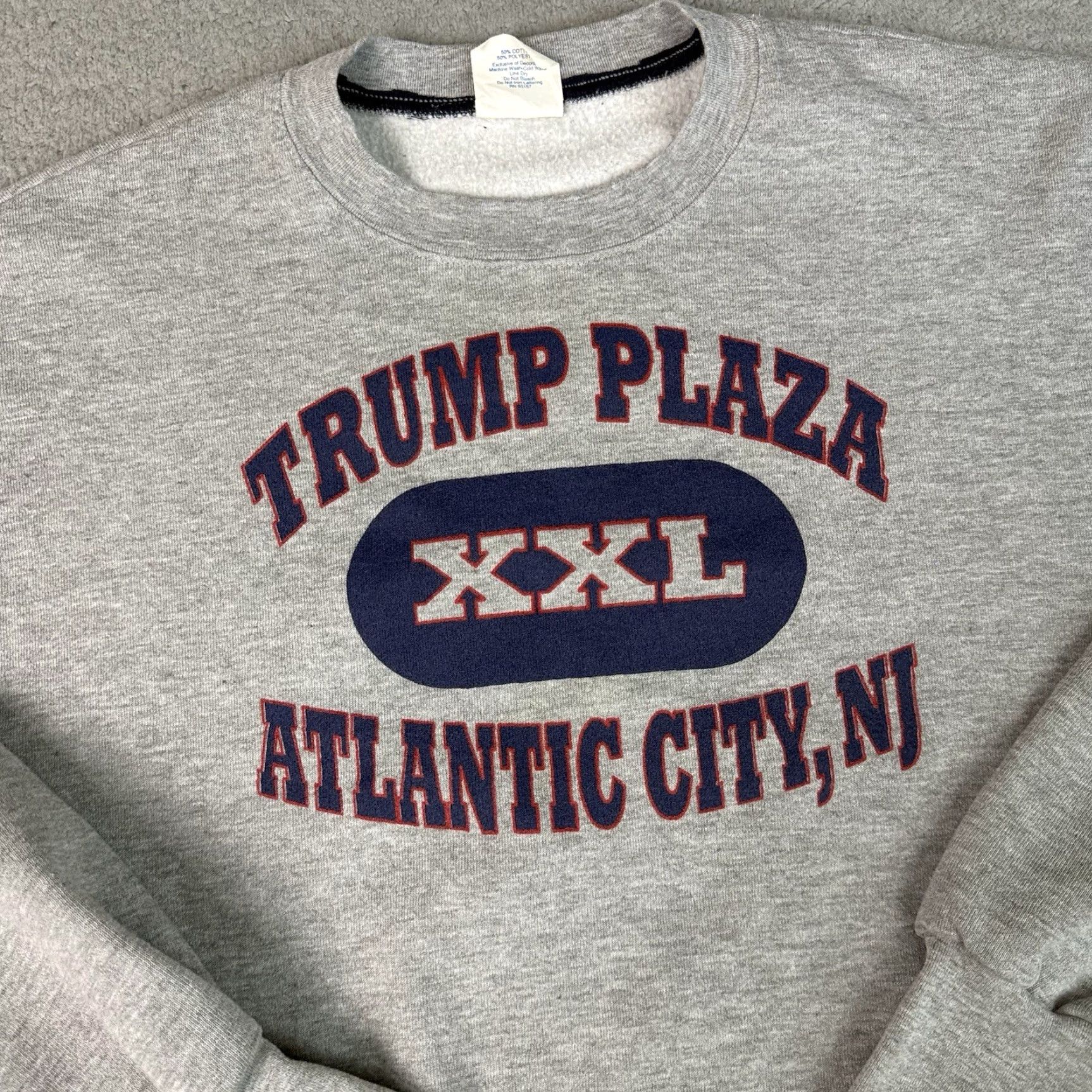 Vintage VINTAGE Majestic Sweatshirt Adult XL Gray/Blue Trump Plaza City Pullover Men MENS Size US XL / EU 56 / 4 - 2 Thumbnail